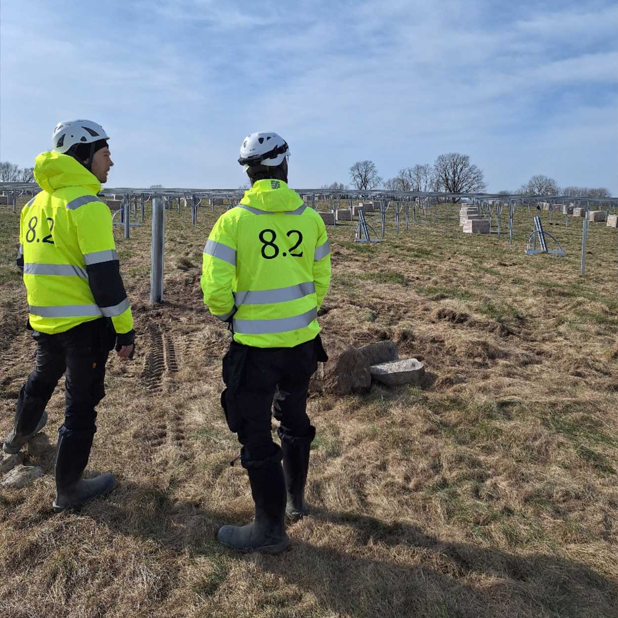 8.2 employees on PV site