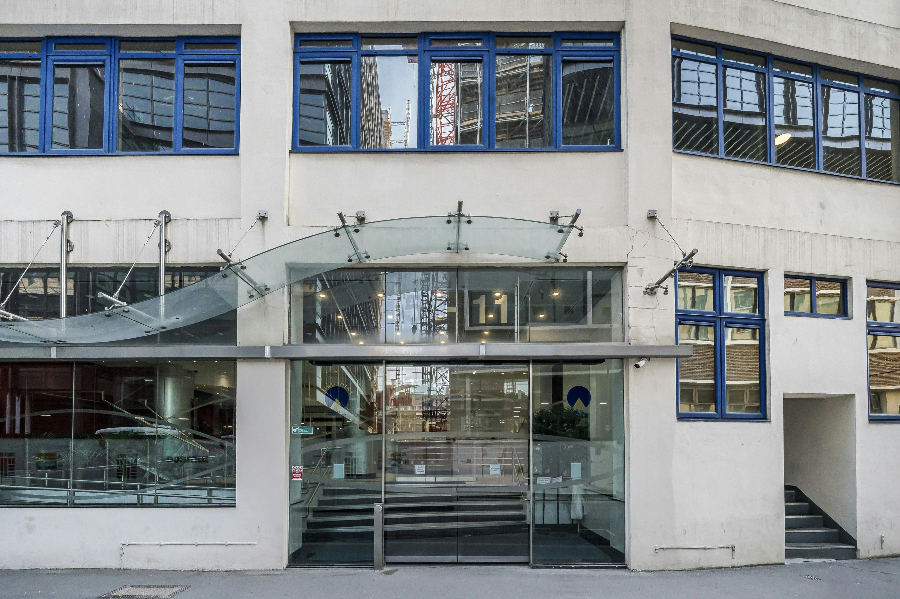 295826-Entrance.jpg