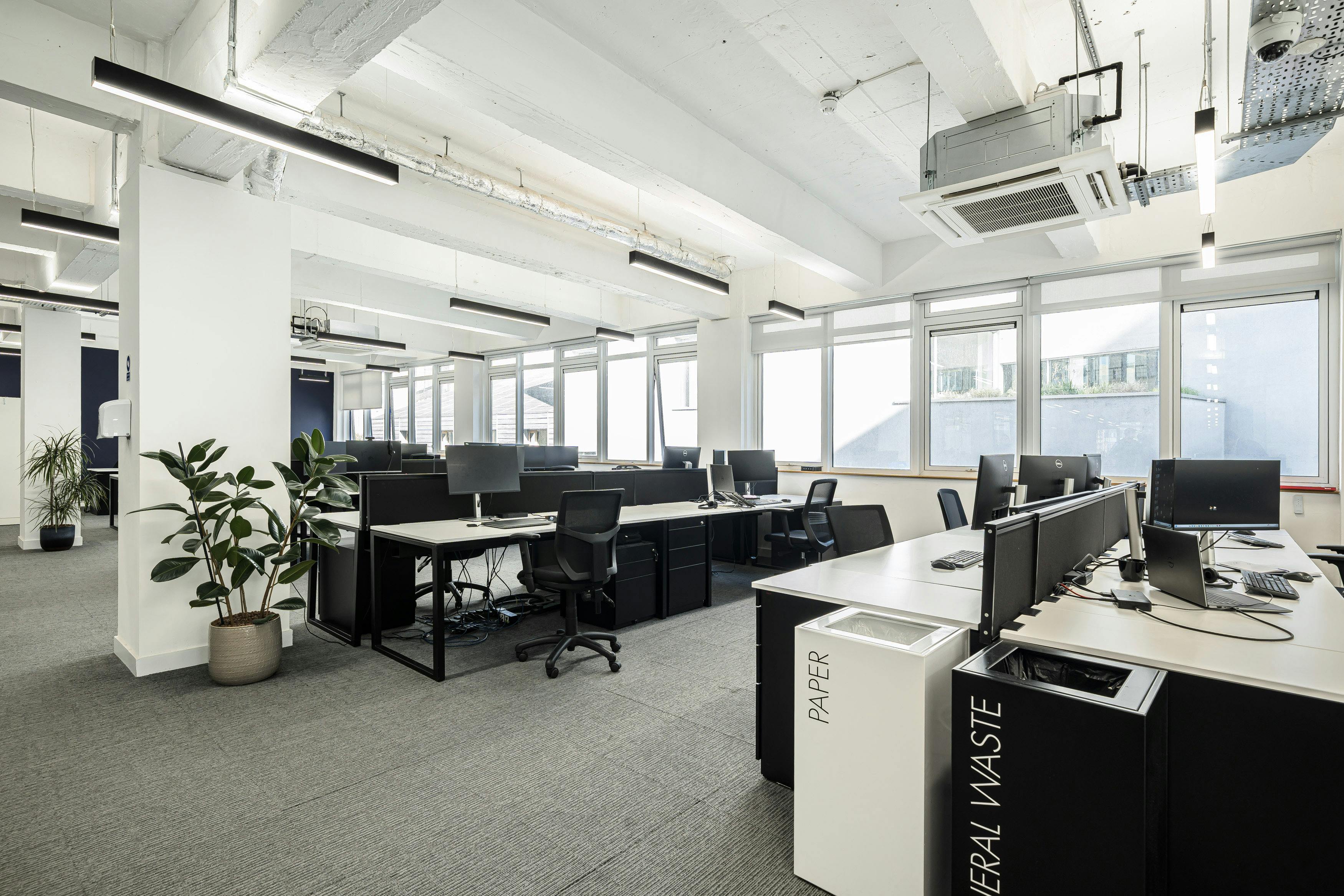 295826-Office 2.jpg