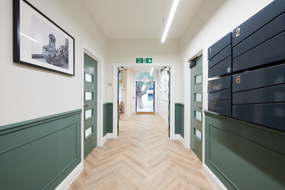 208541-Hallway Copy.jpg