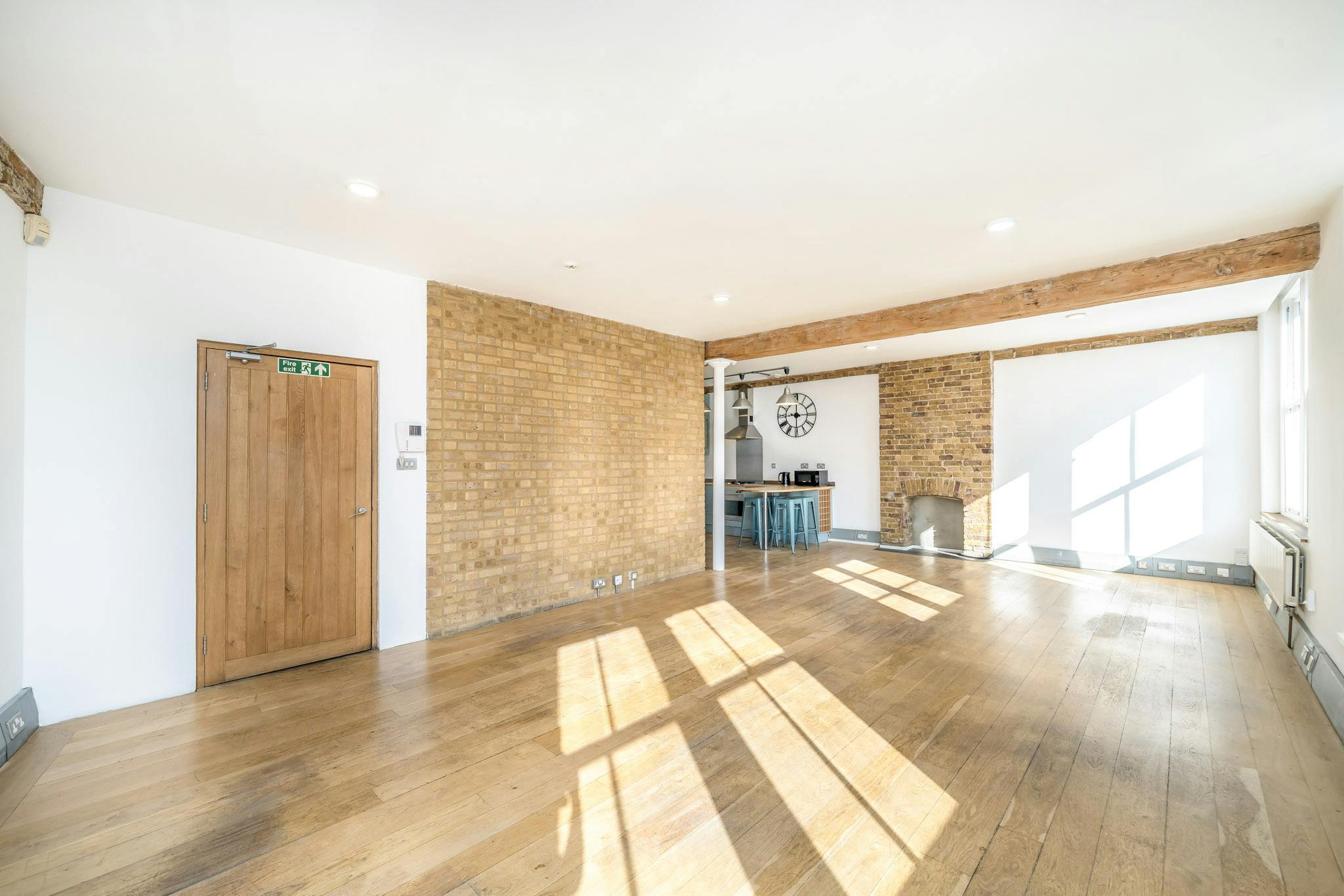 332802-1 Playhouse Court 64 SBR Live work 2.jpg