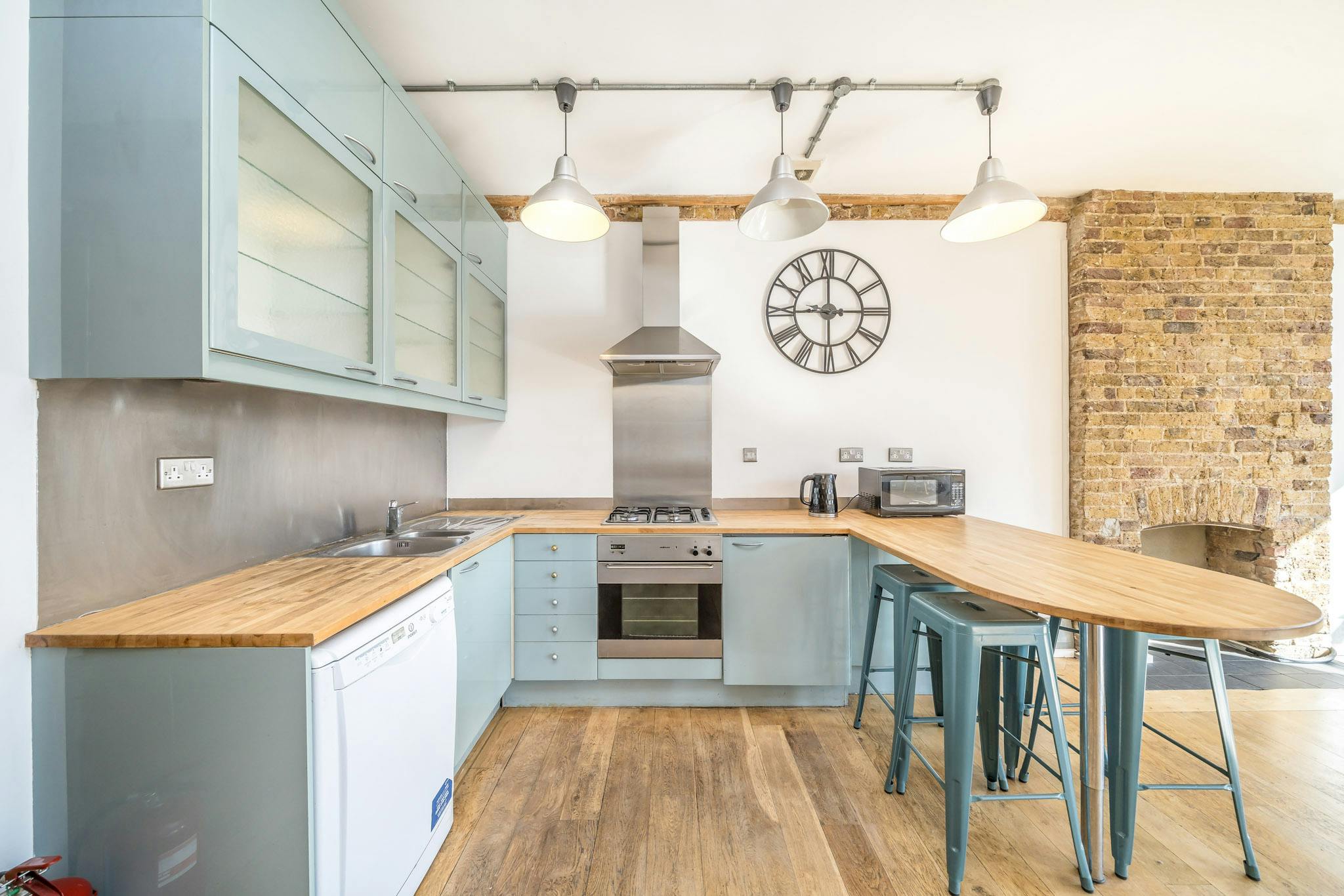 332802-1 Playhouse Court 64 SBR Live work Kitchen 2.jpg