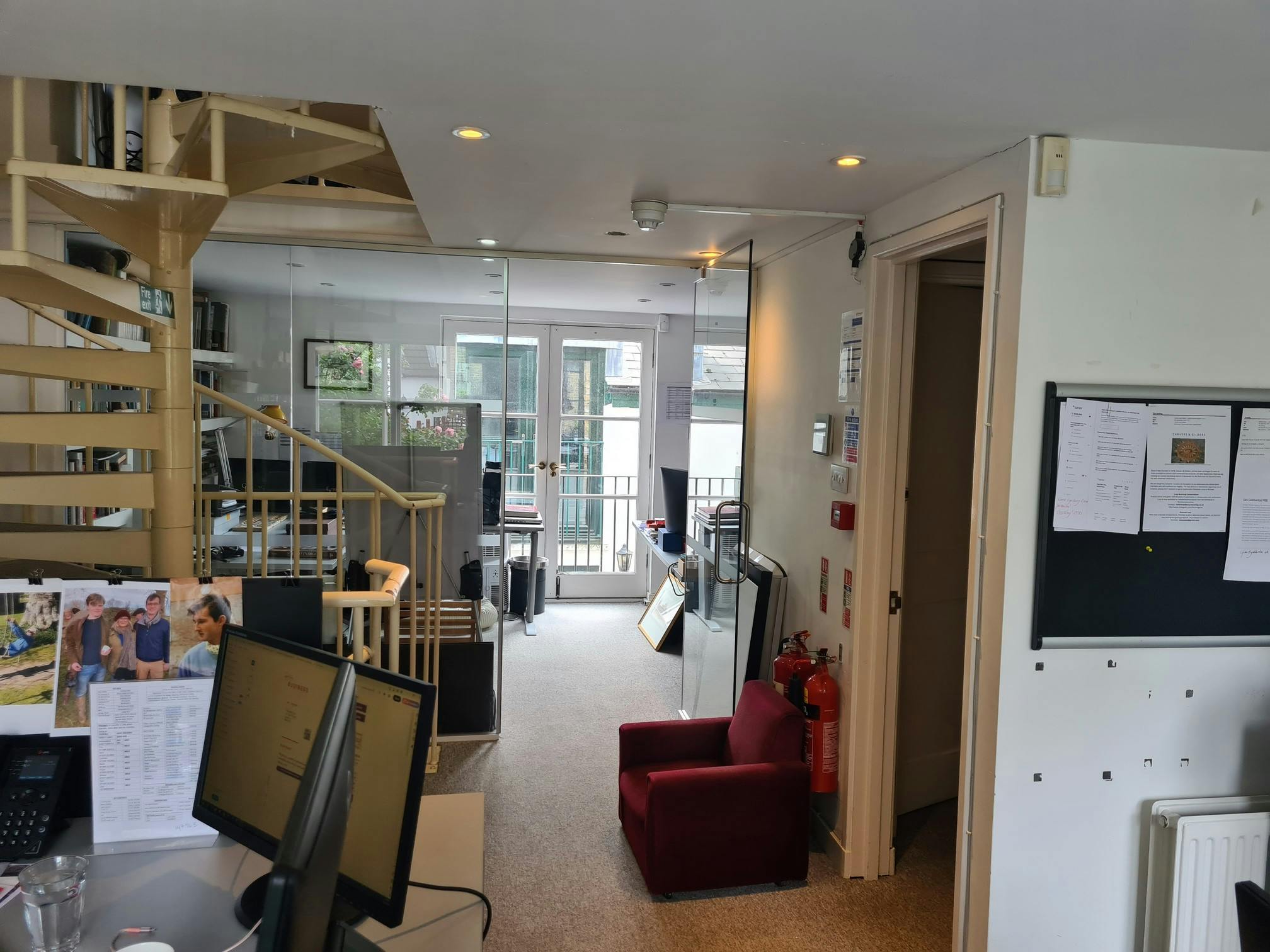 301688-1st Flr 1.jpg