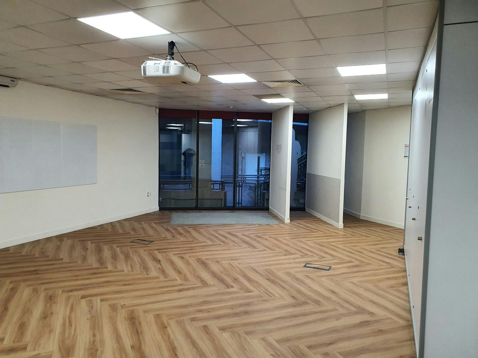 193476-Rear Office1.jpg