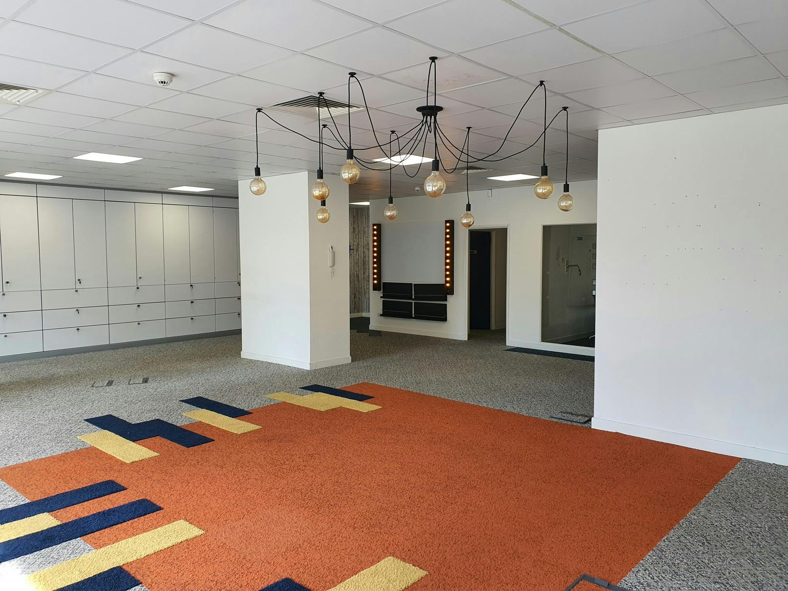 193476-New Int 3.jpg