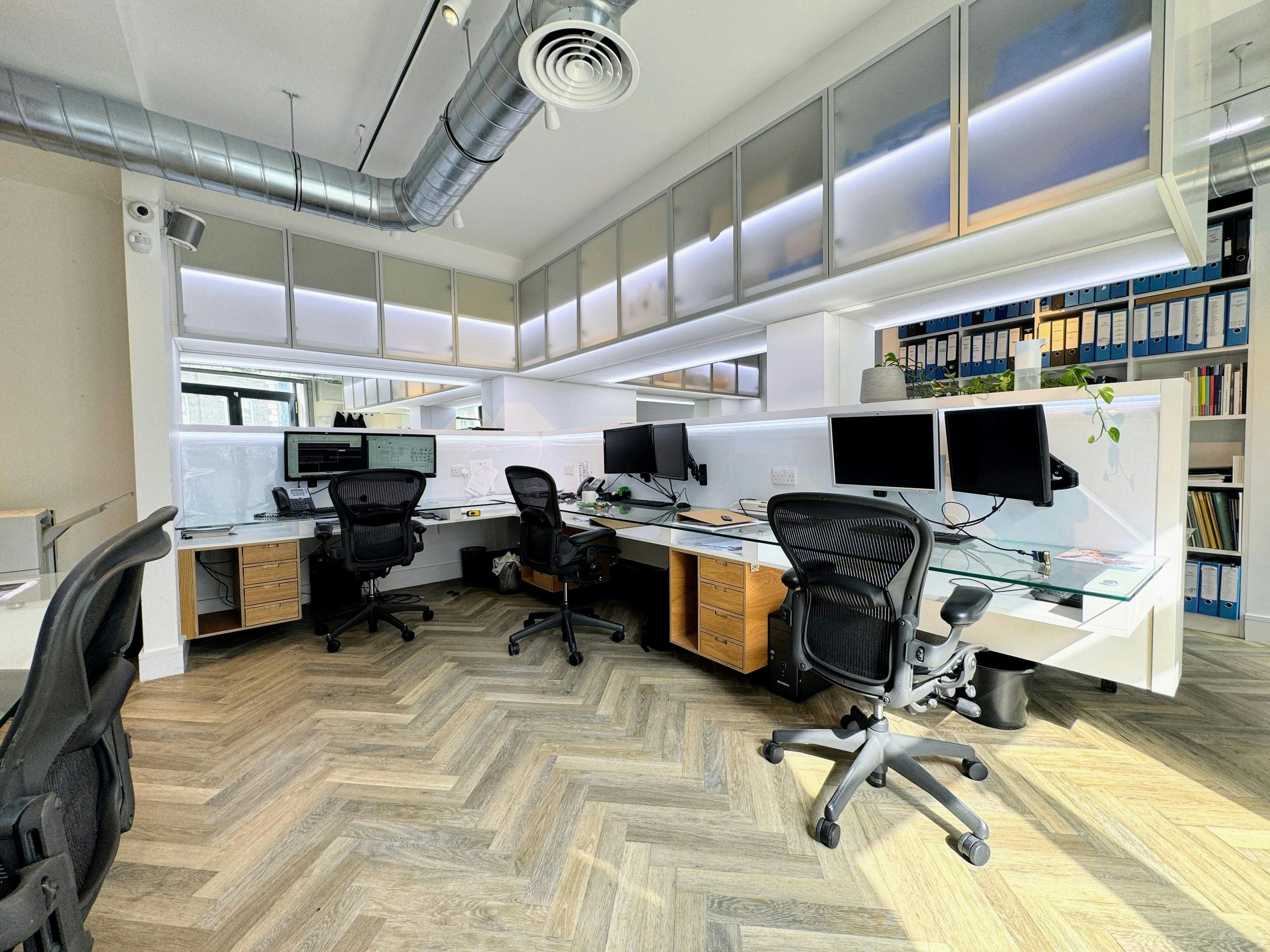 61718-Unit B 1618 Marshalsea Road CC photos main office Copy.JPG