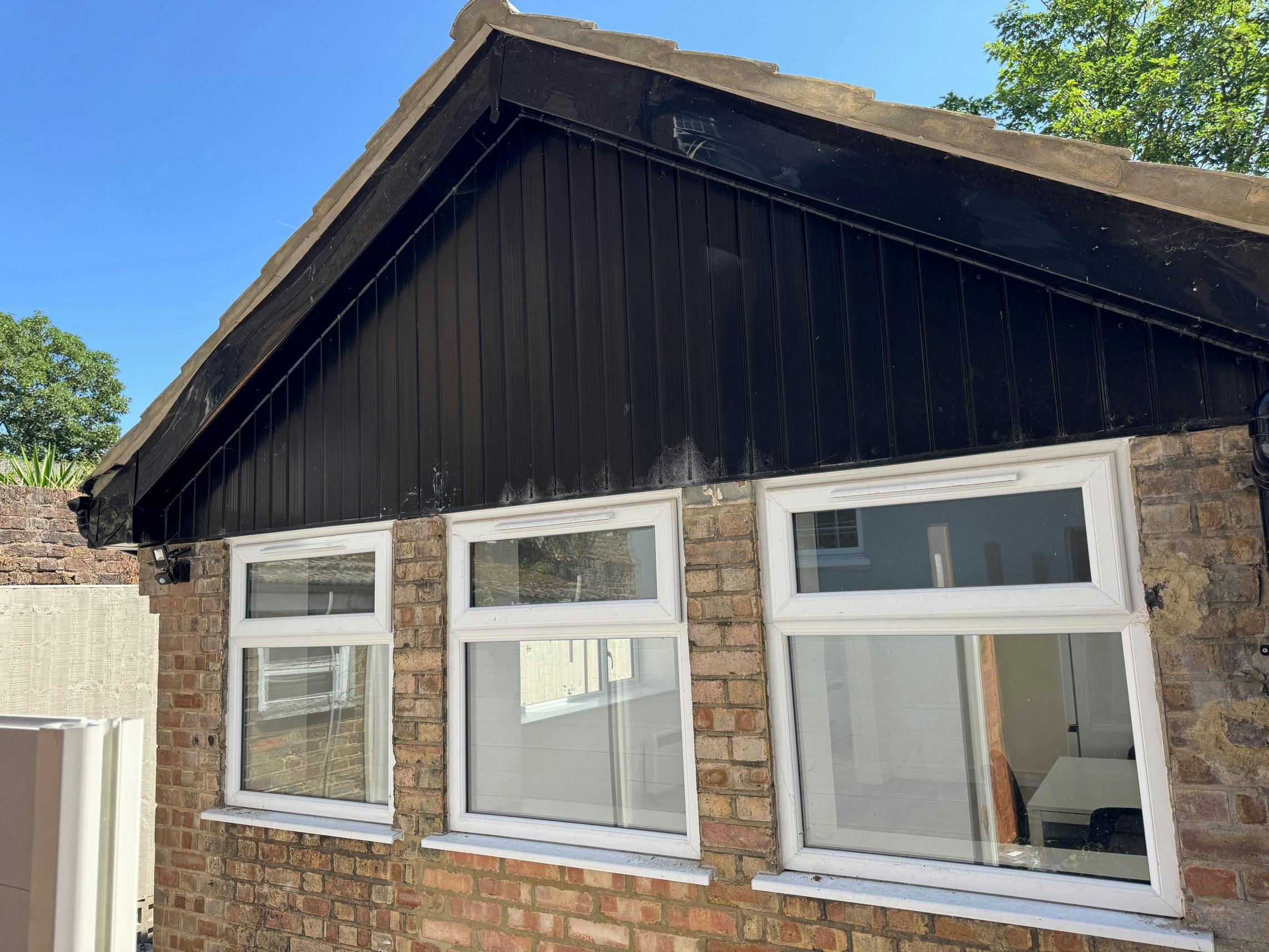 304864-157 Camberwell Road external 3.jpg