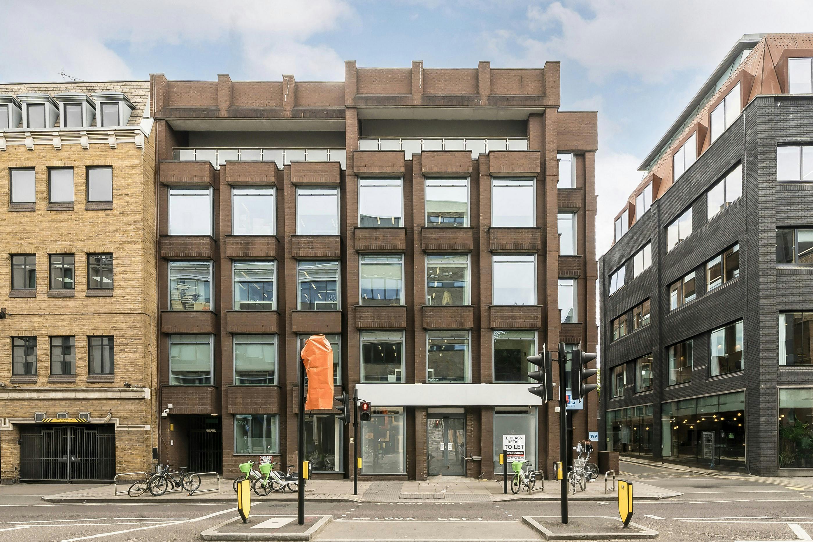 303443-199 Borough High Street external Copy.jpg