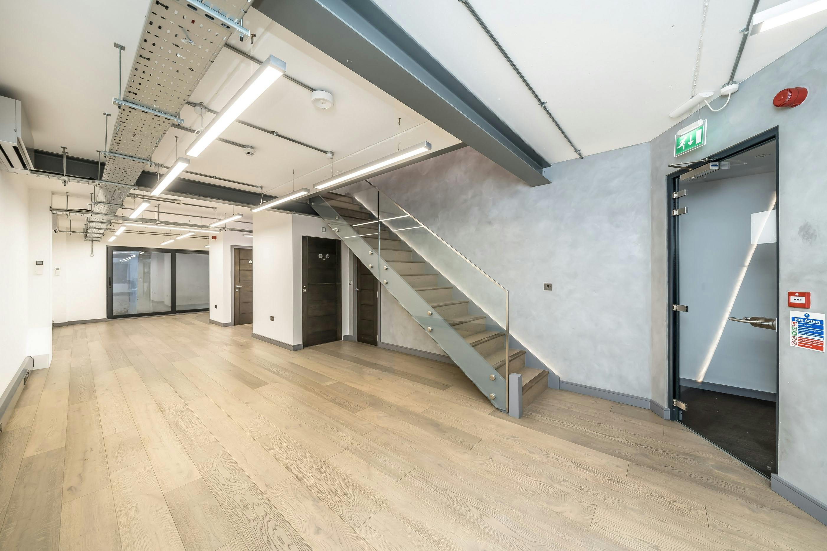 273699-3 Risborough Street 4 Copy.jpg