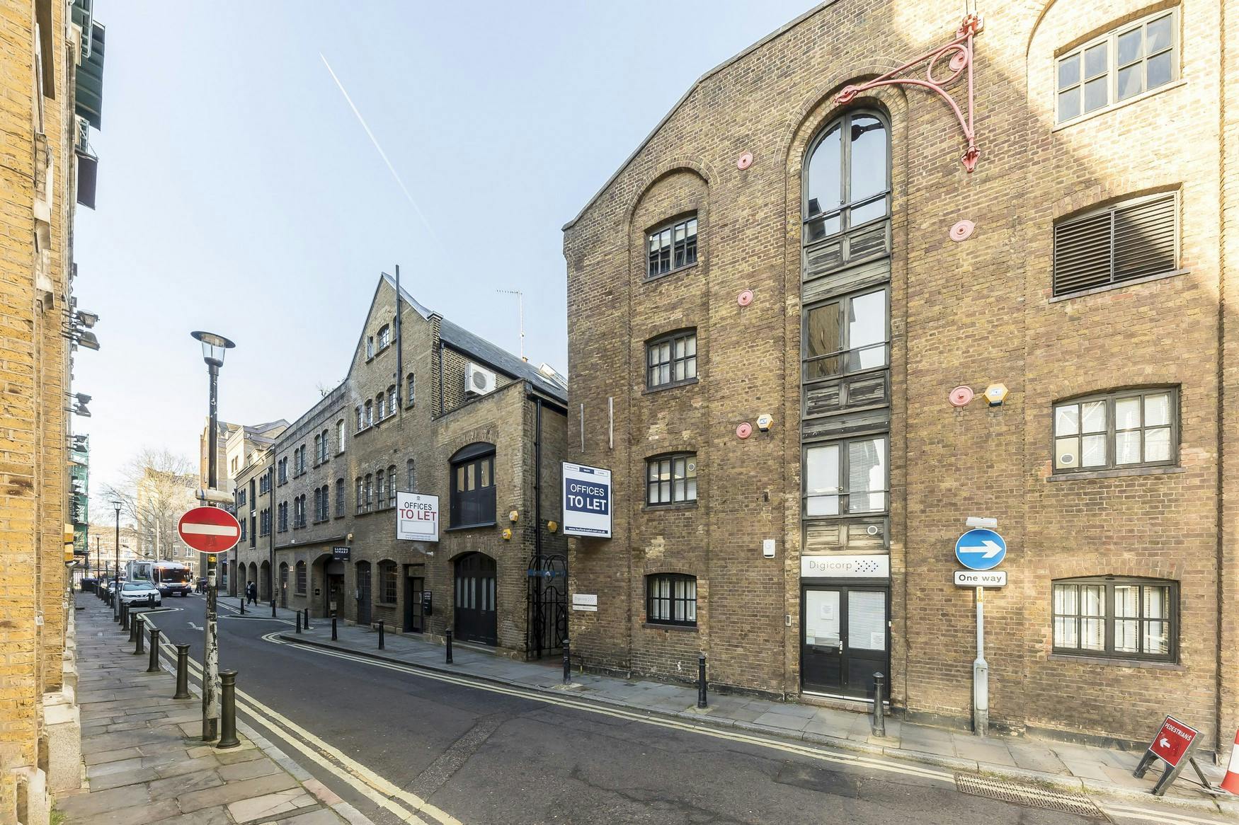 141615-Unit 4 Unity Wharf ext2.jpg