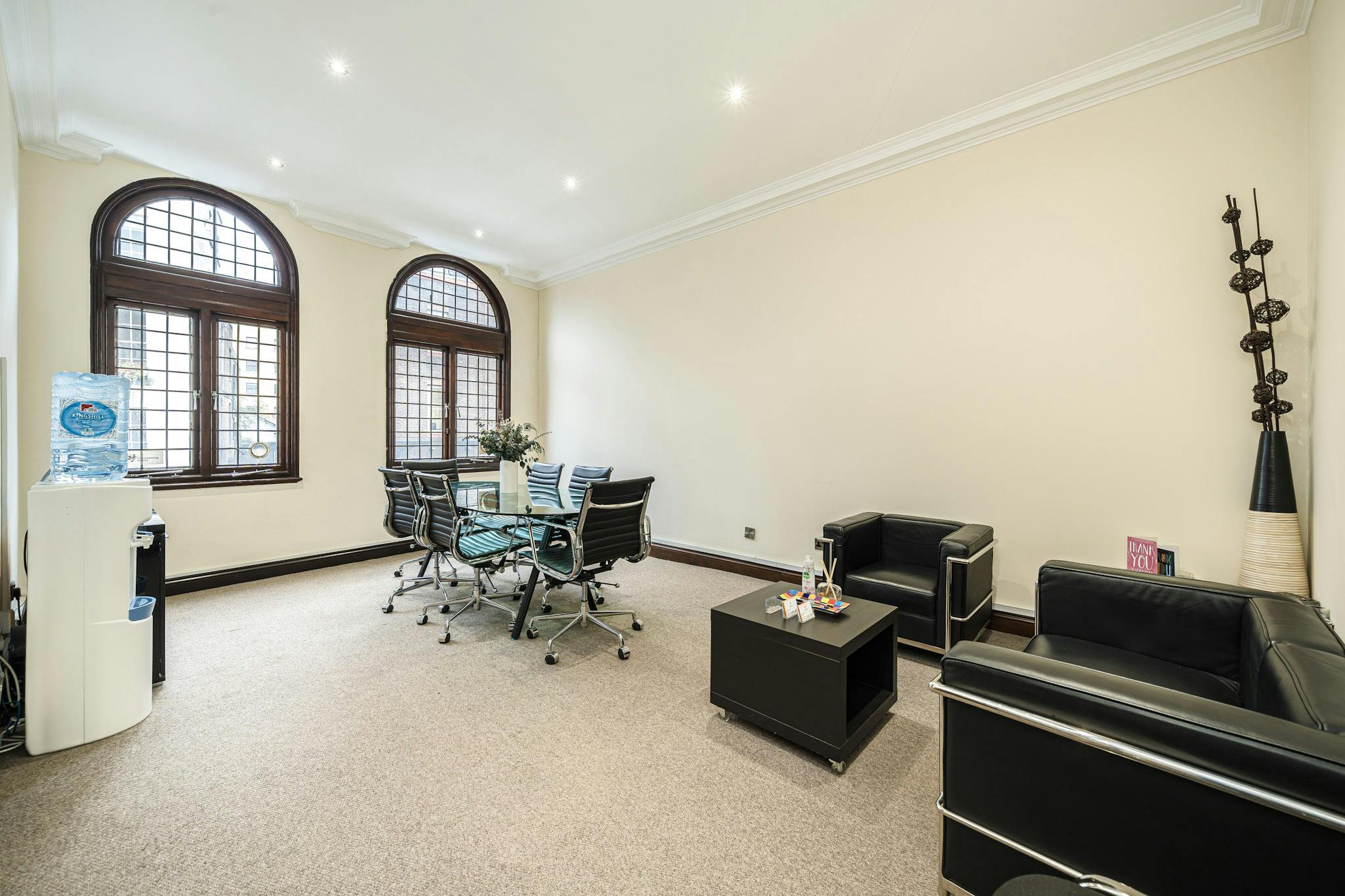 316921-60 Borough High Street meeting room.jpg