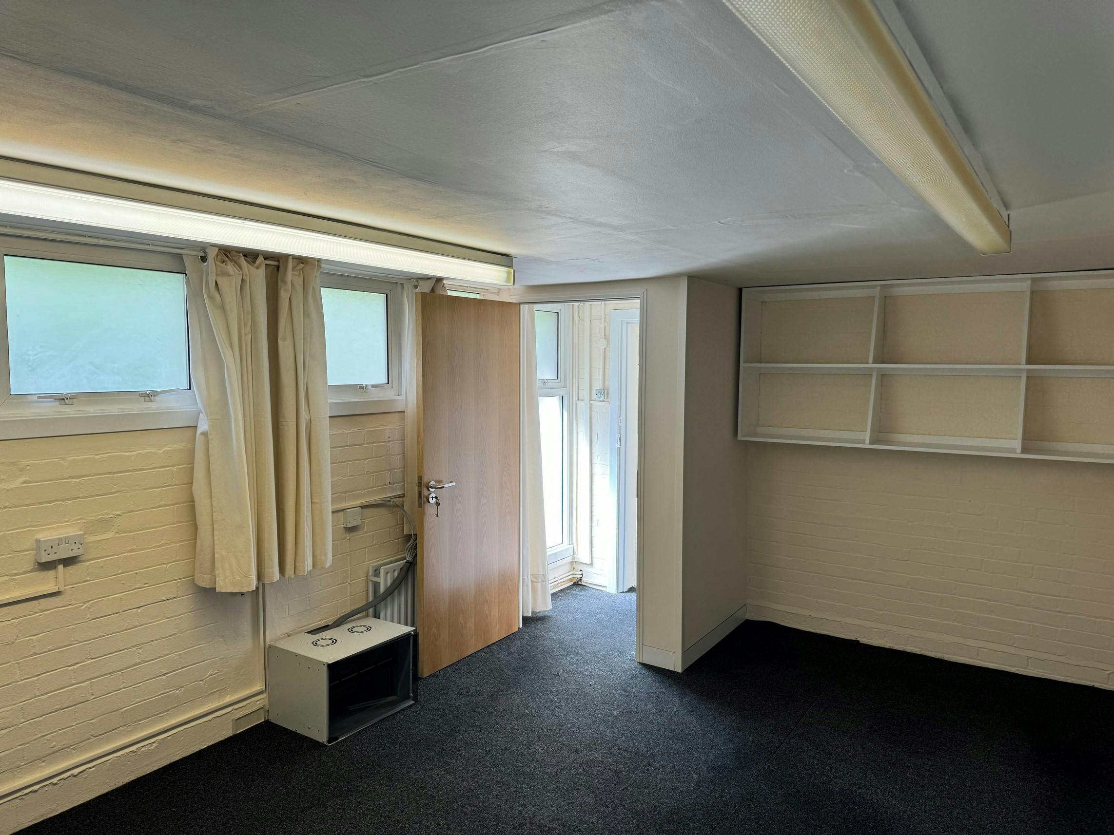 225663-Ospringe House internal 3 Copy.jpg