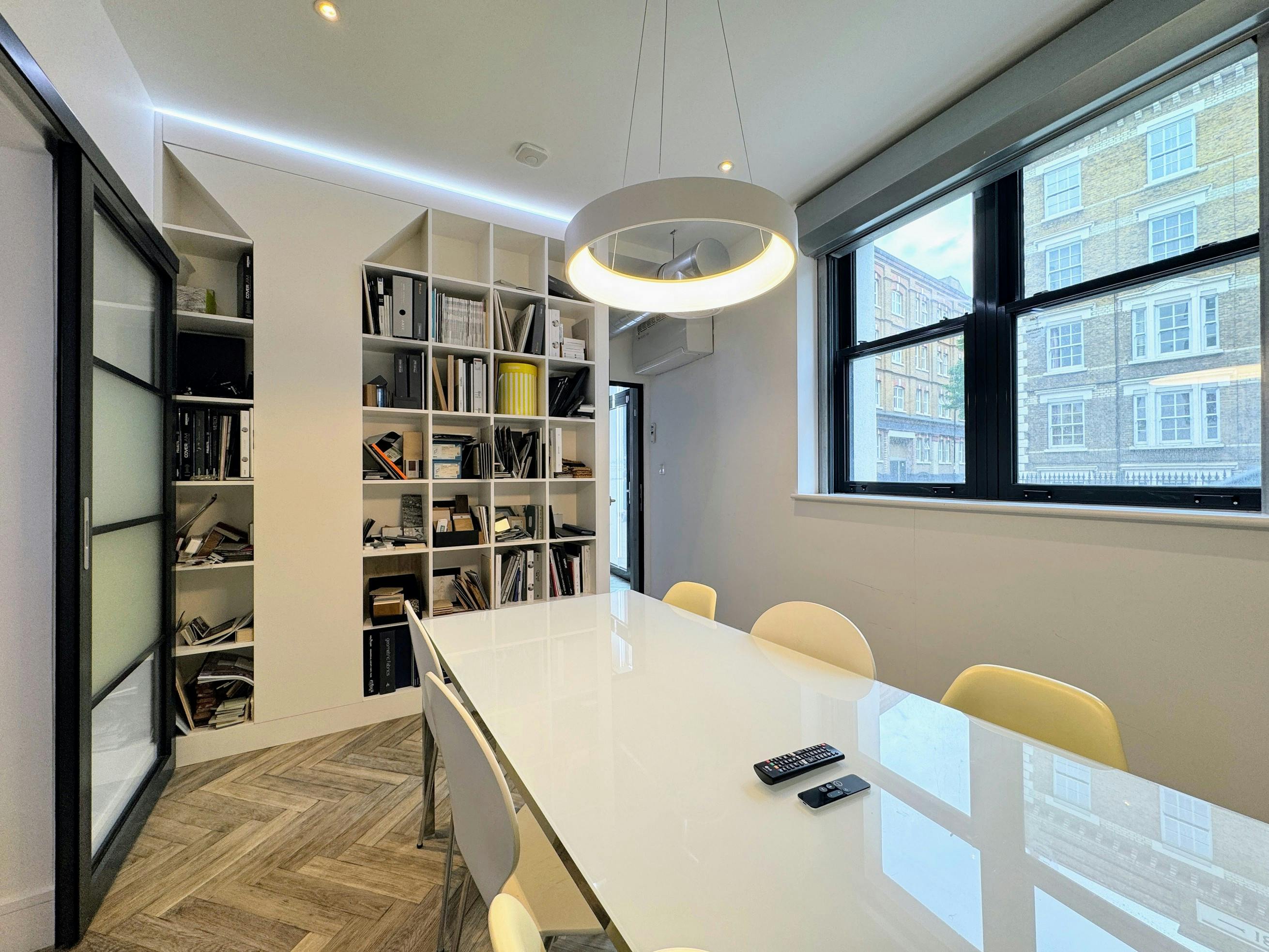 61718-Unit B 1618 Marshalsea Road CC photos meeting room 2 Copy.JPG