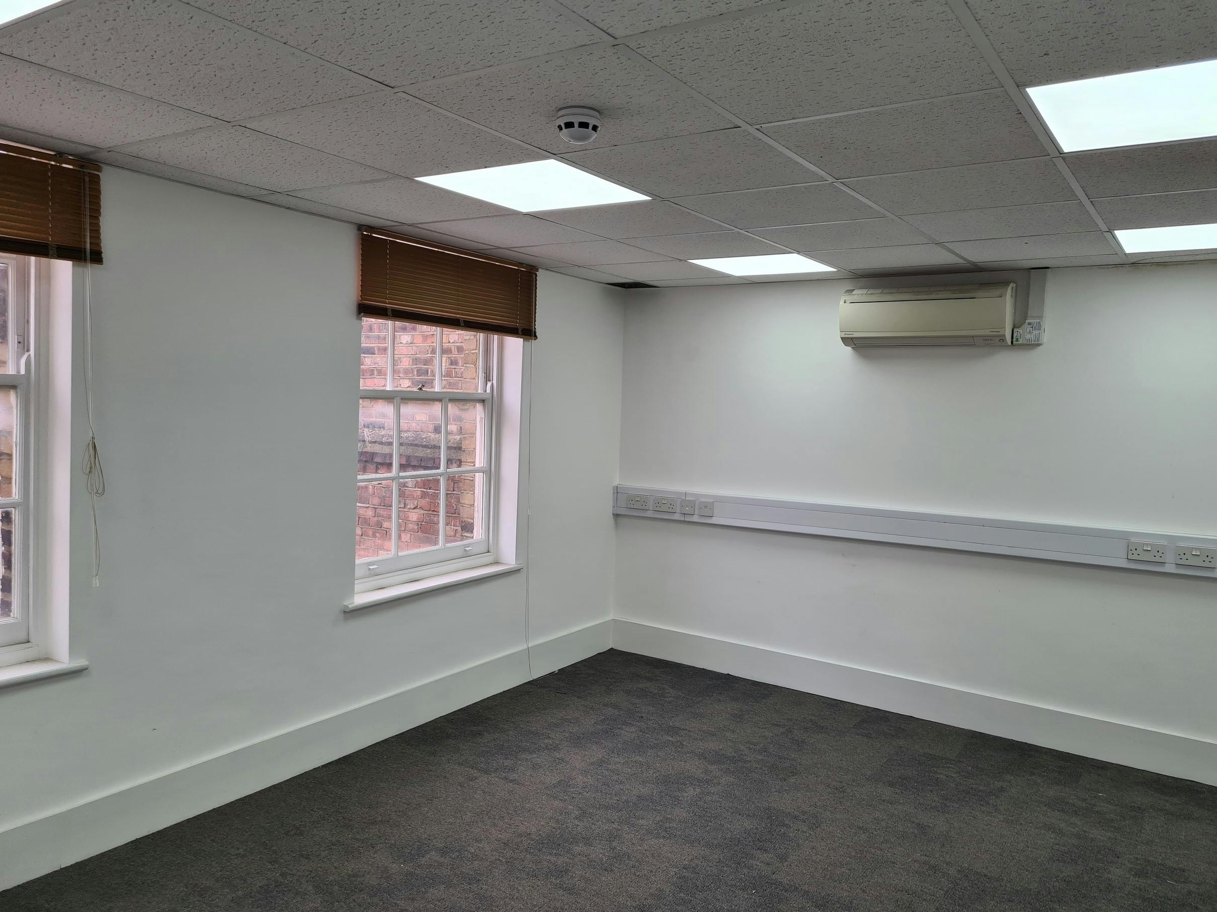 224767-3rd Flr Rear 1.jpg