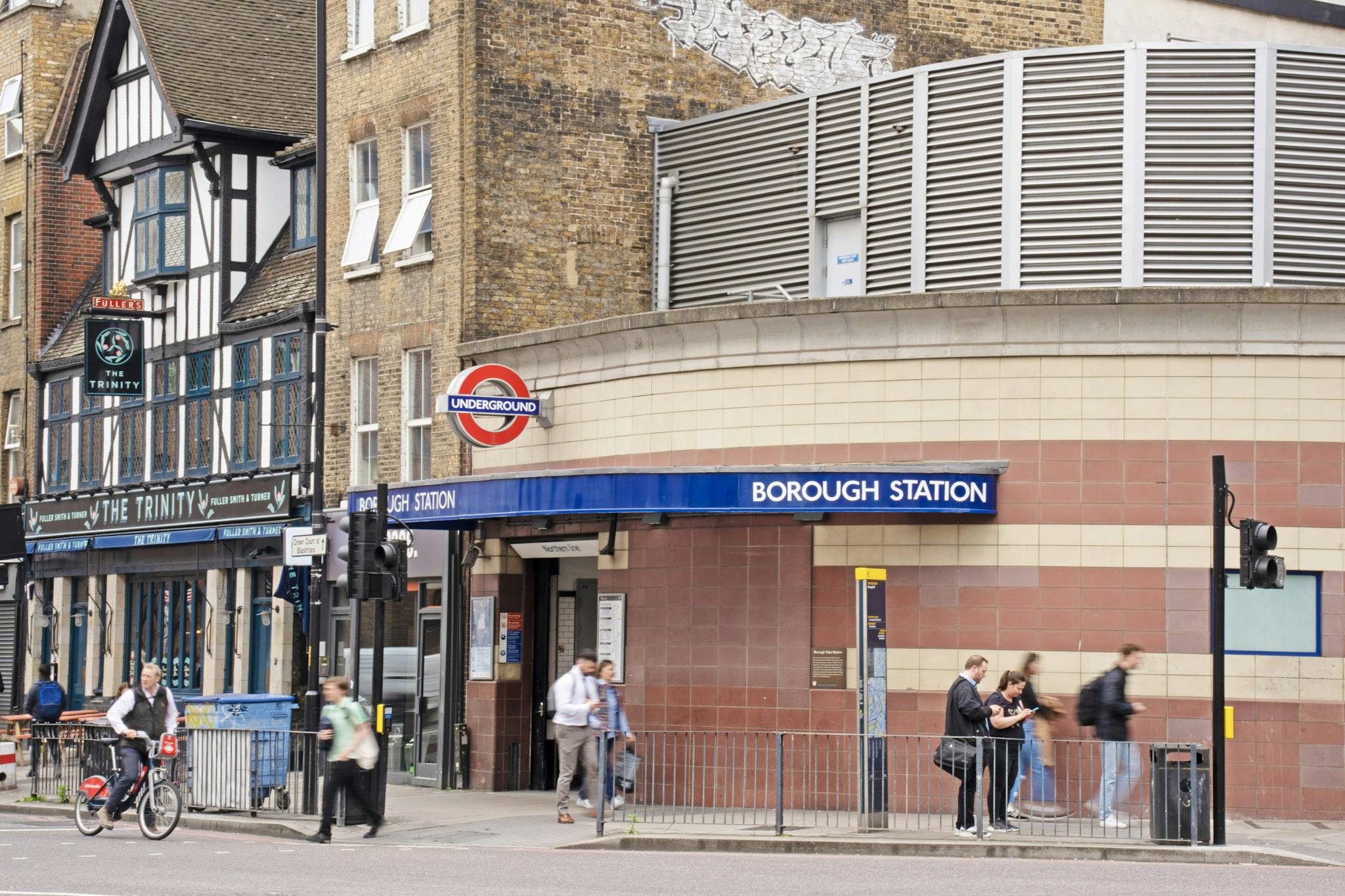 305258-Borough Station.jpg