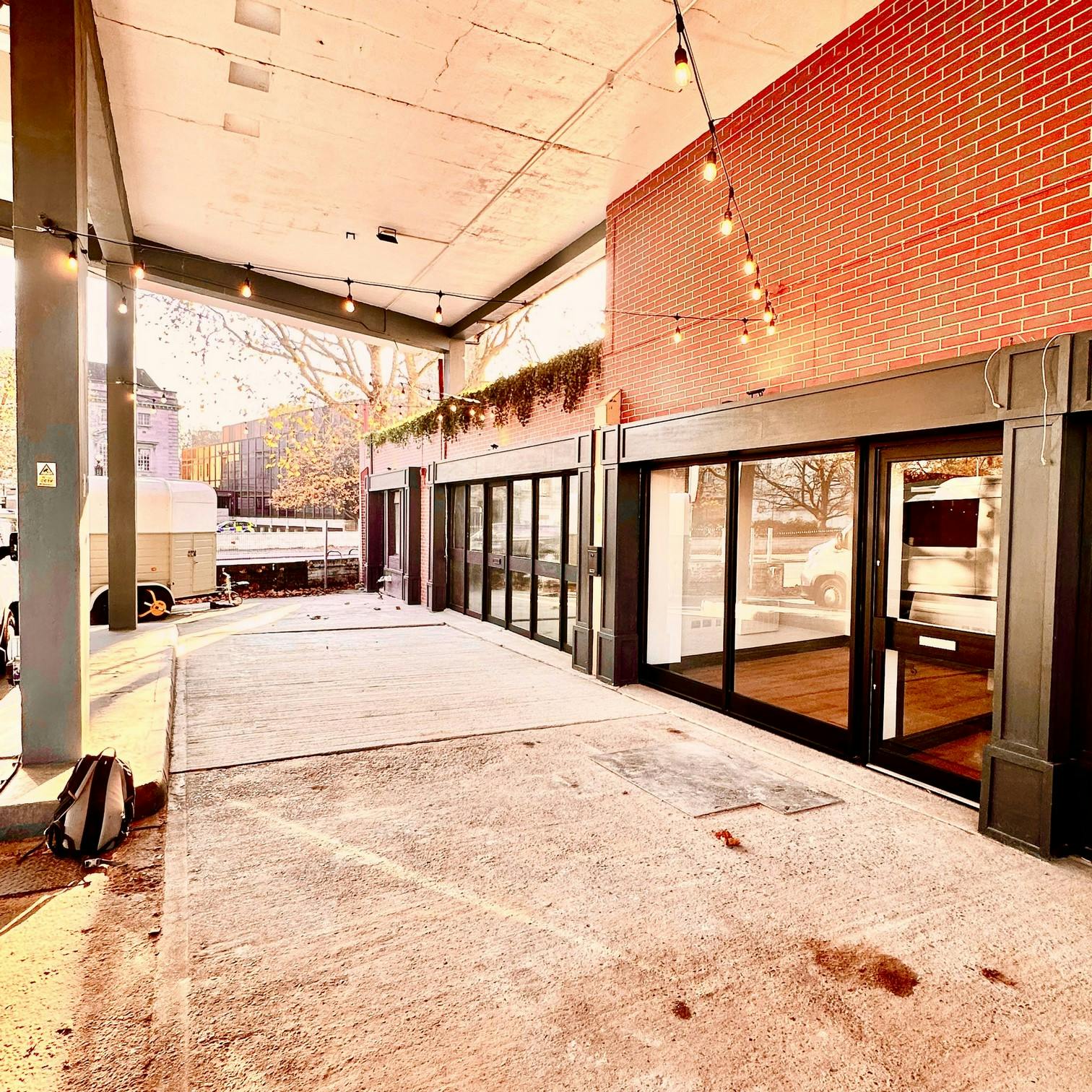 273213-External 1.jpg