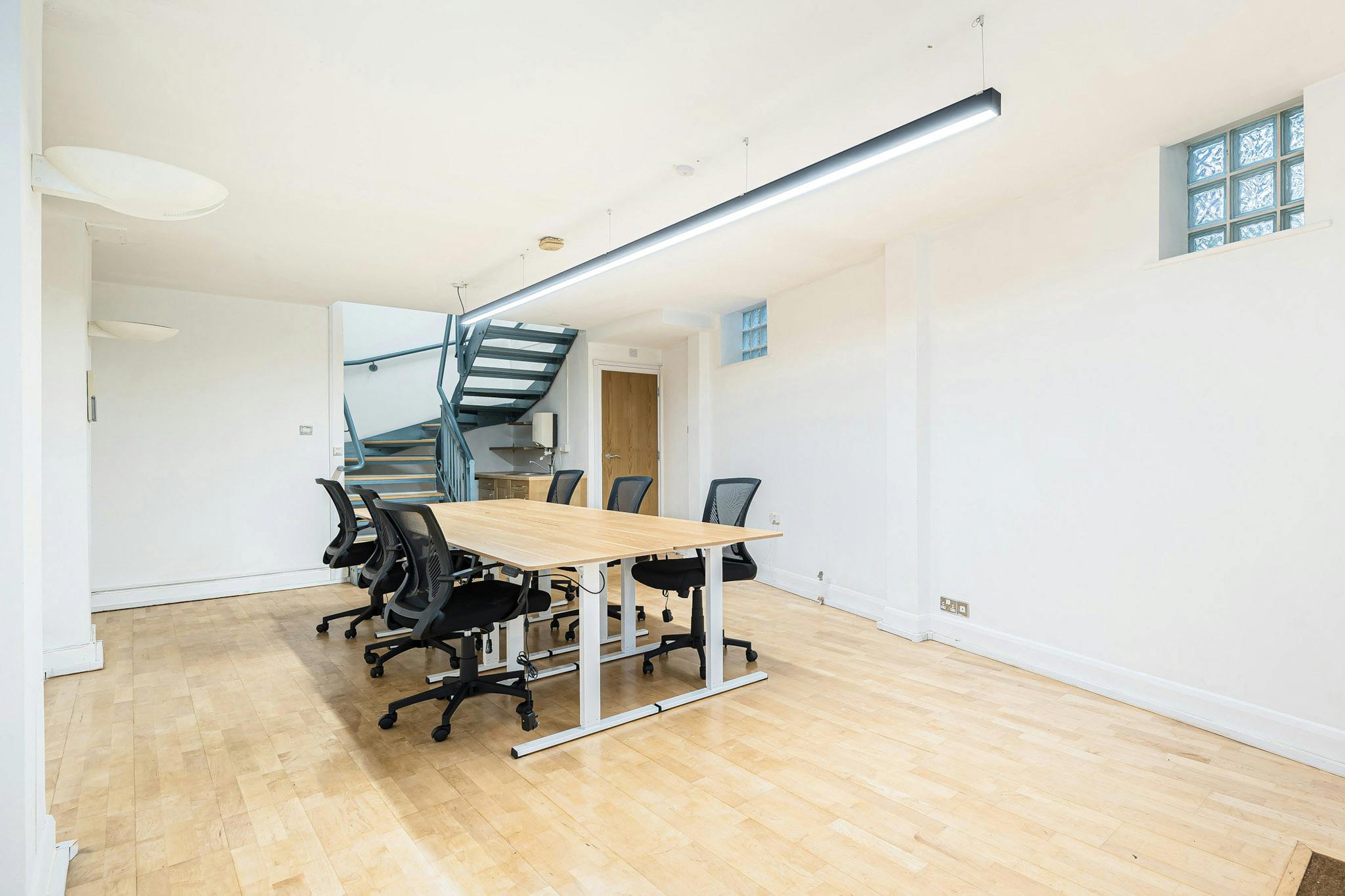 299549-8 Hatchers Mews office 1.jpg