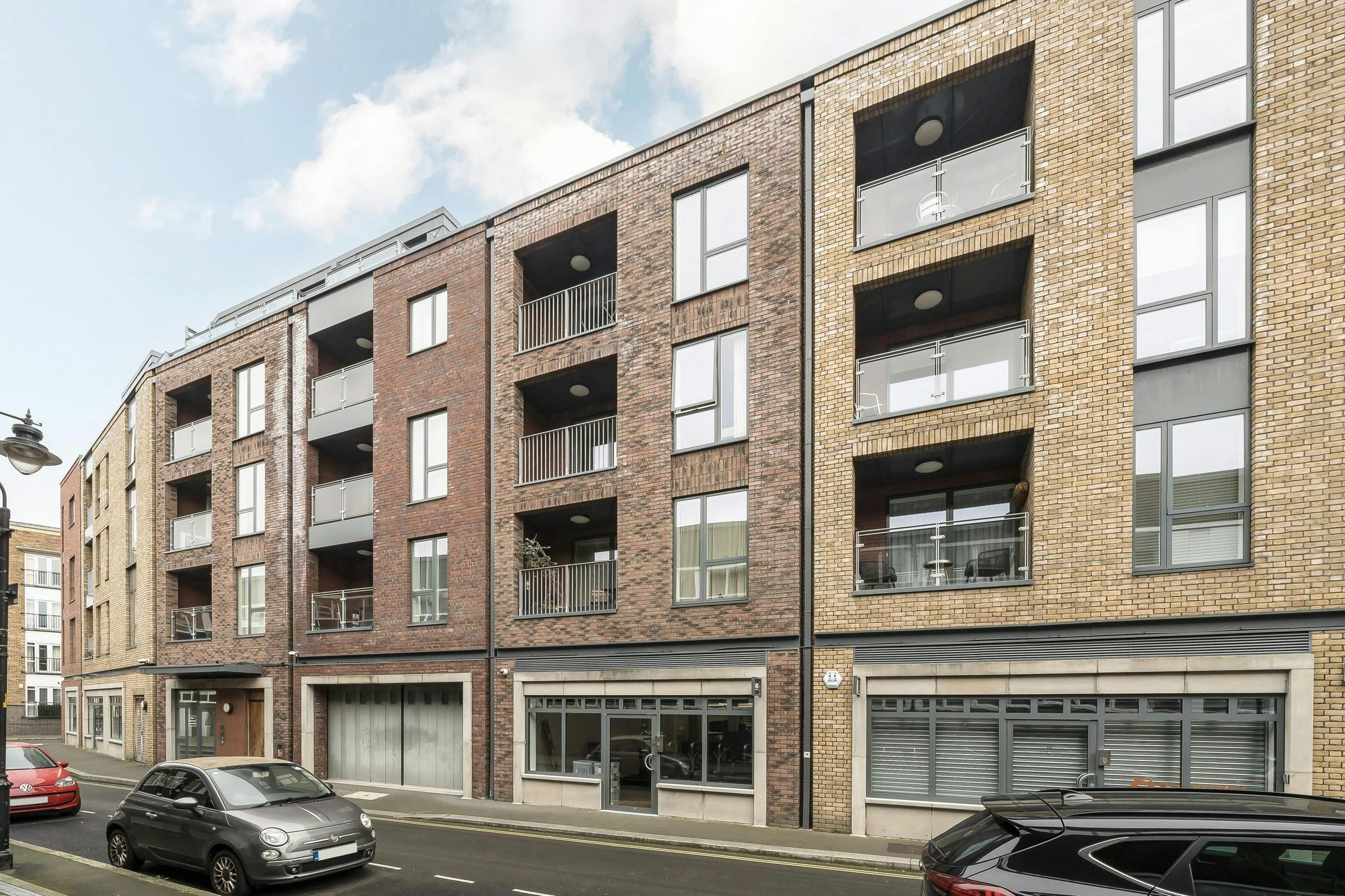 207399-8 Lamb Walk external 2 Copy.jpg