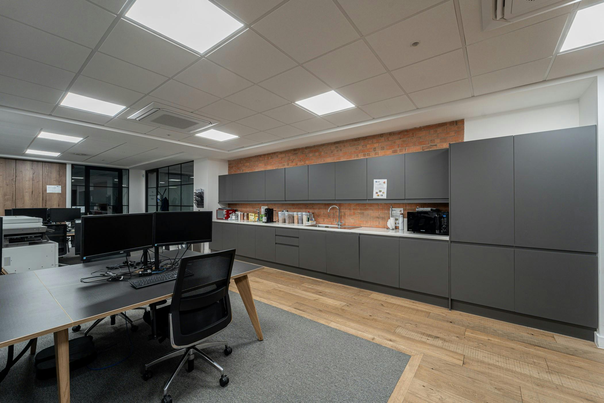 280547-Grd Flr 2.jpg