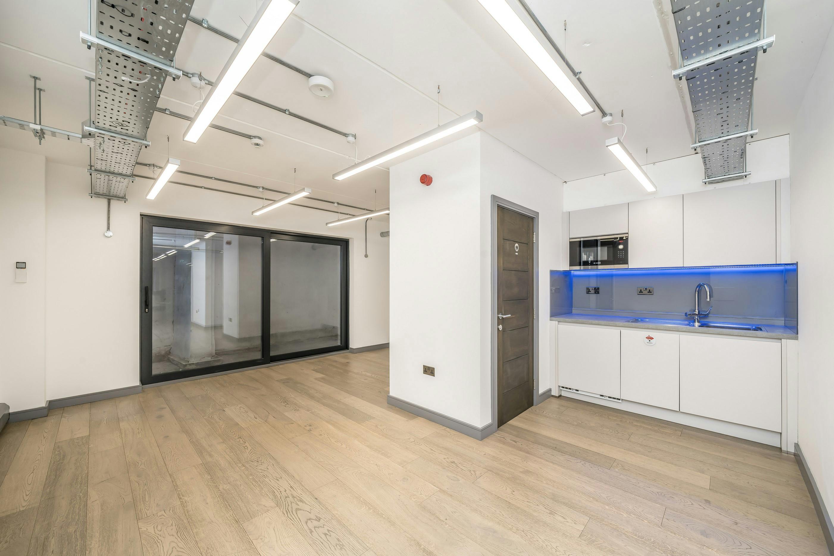 273699-3 Risborough kitchen rear Copy.jpg