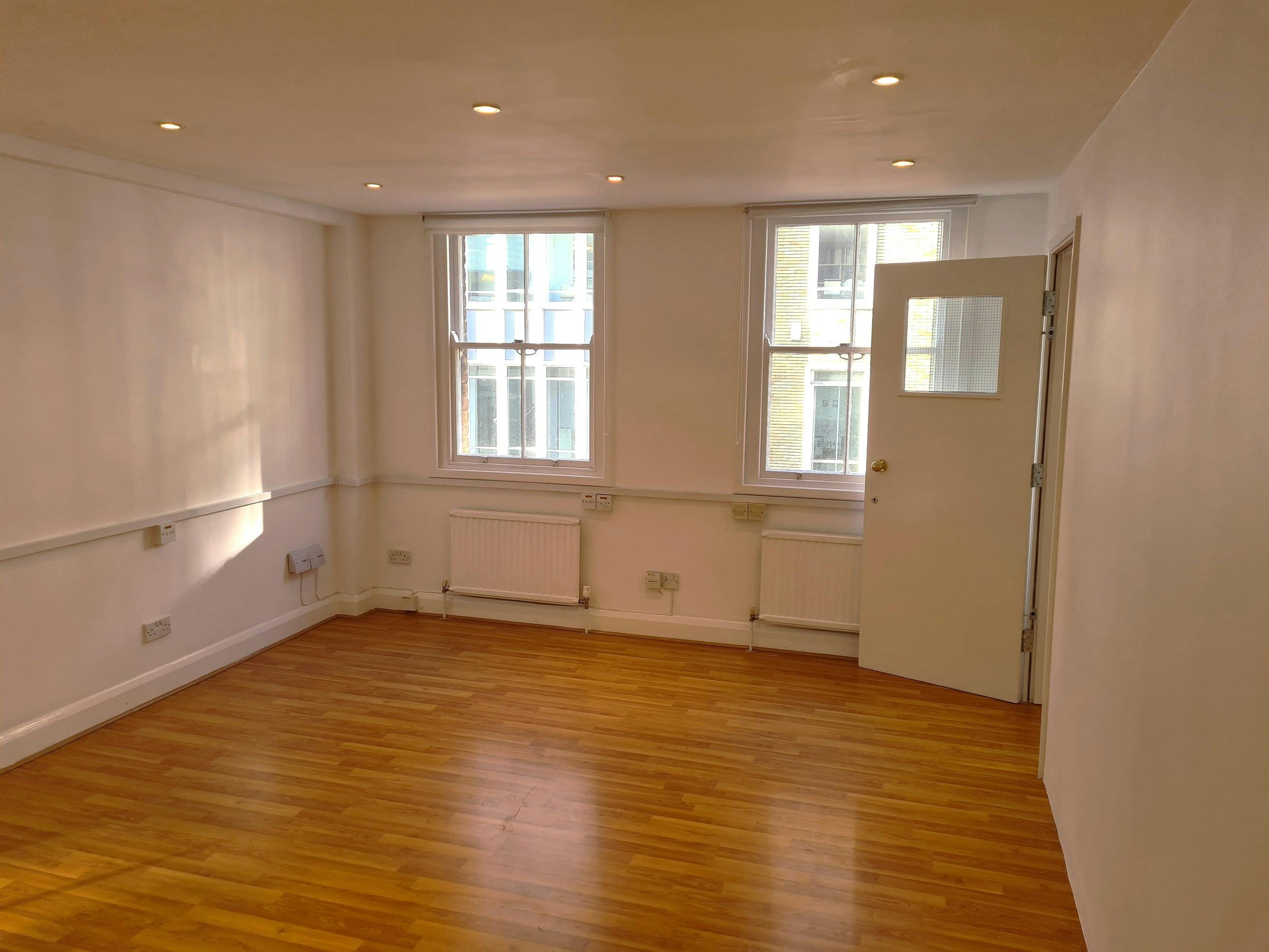 279840-Main Office 1.jpg