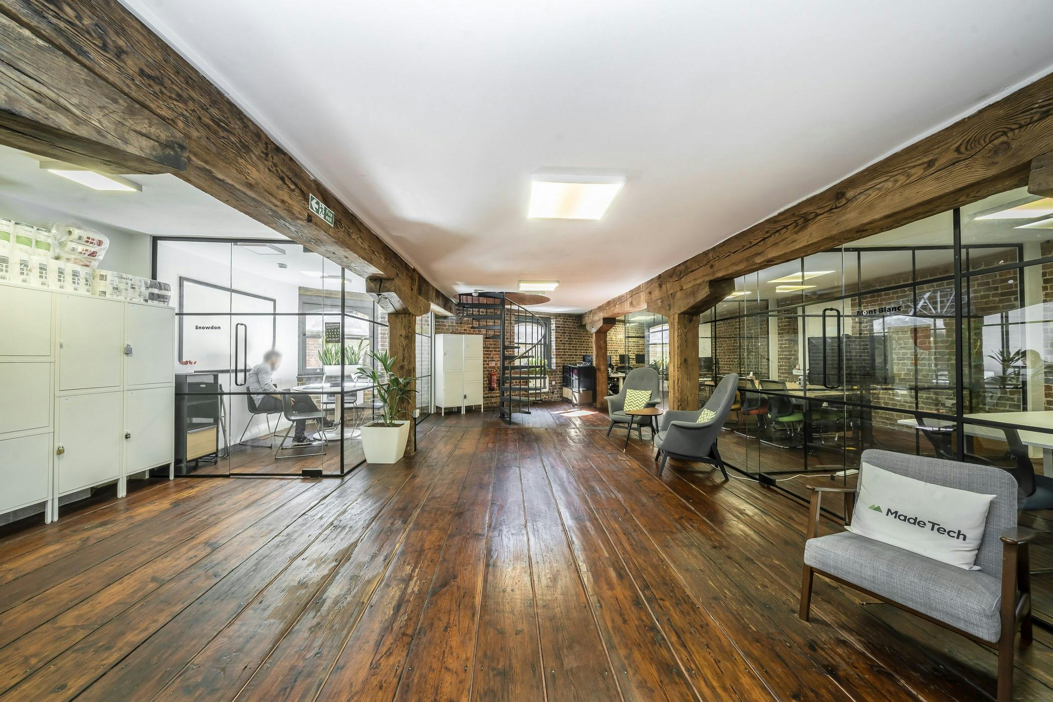 273000-Meeting Rooms 1.jpg