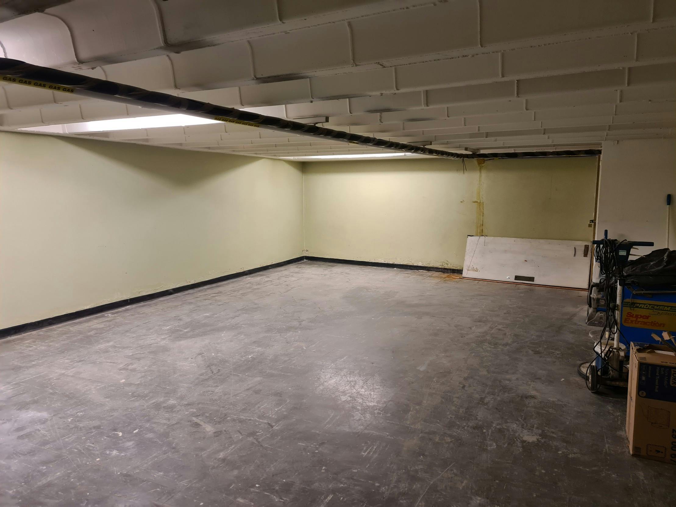 332651-Basement 2.jpg