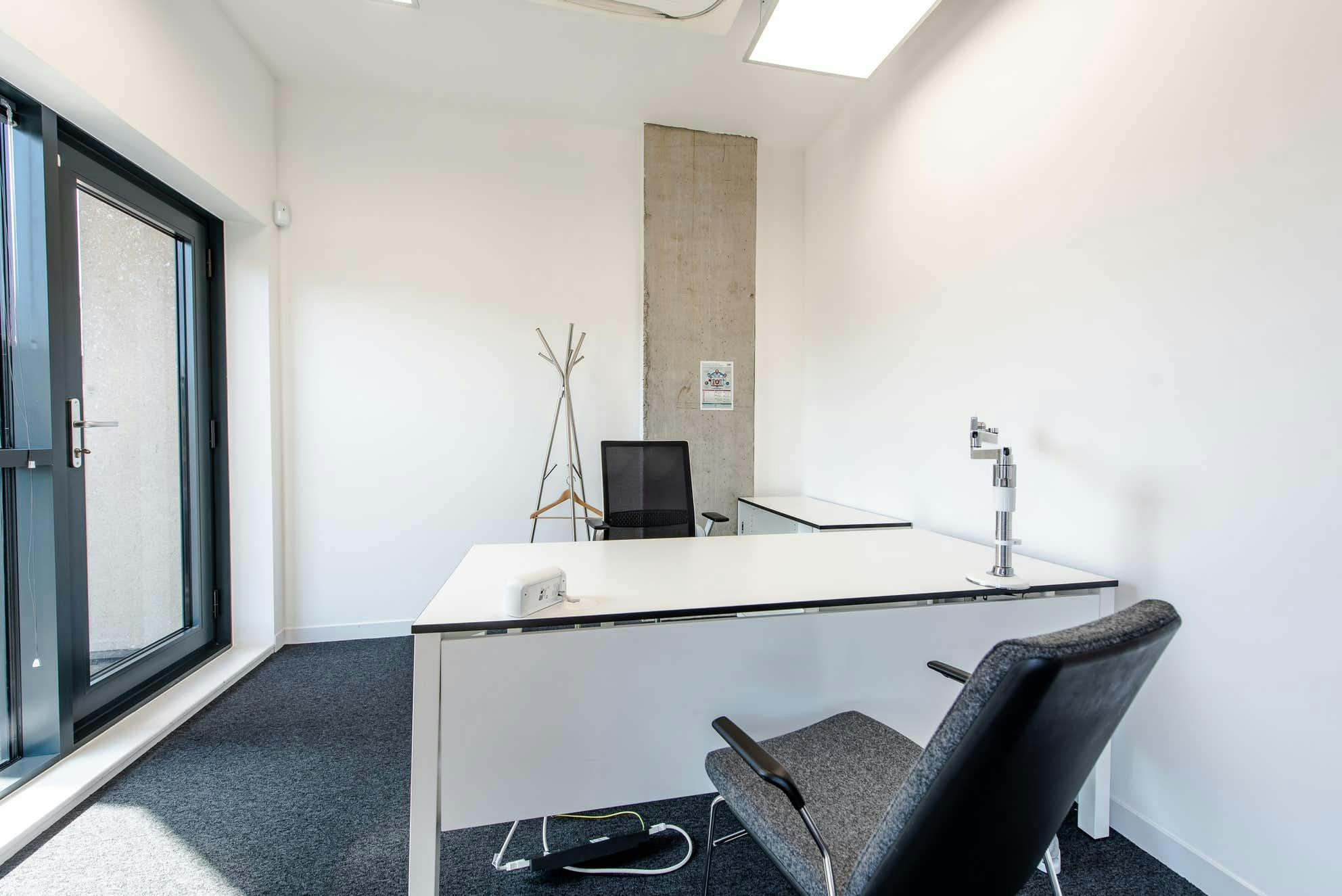 110097-Rear Room.jpg