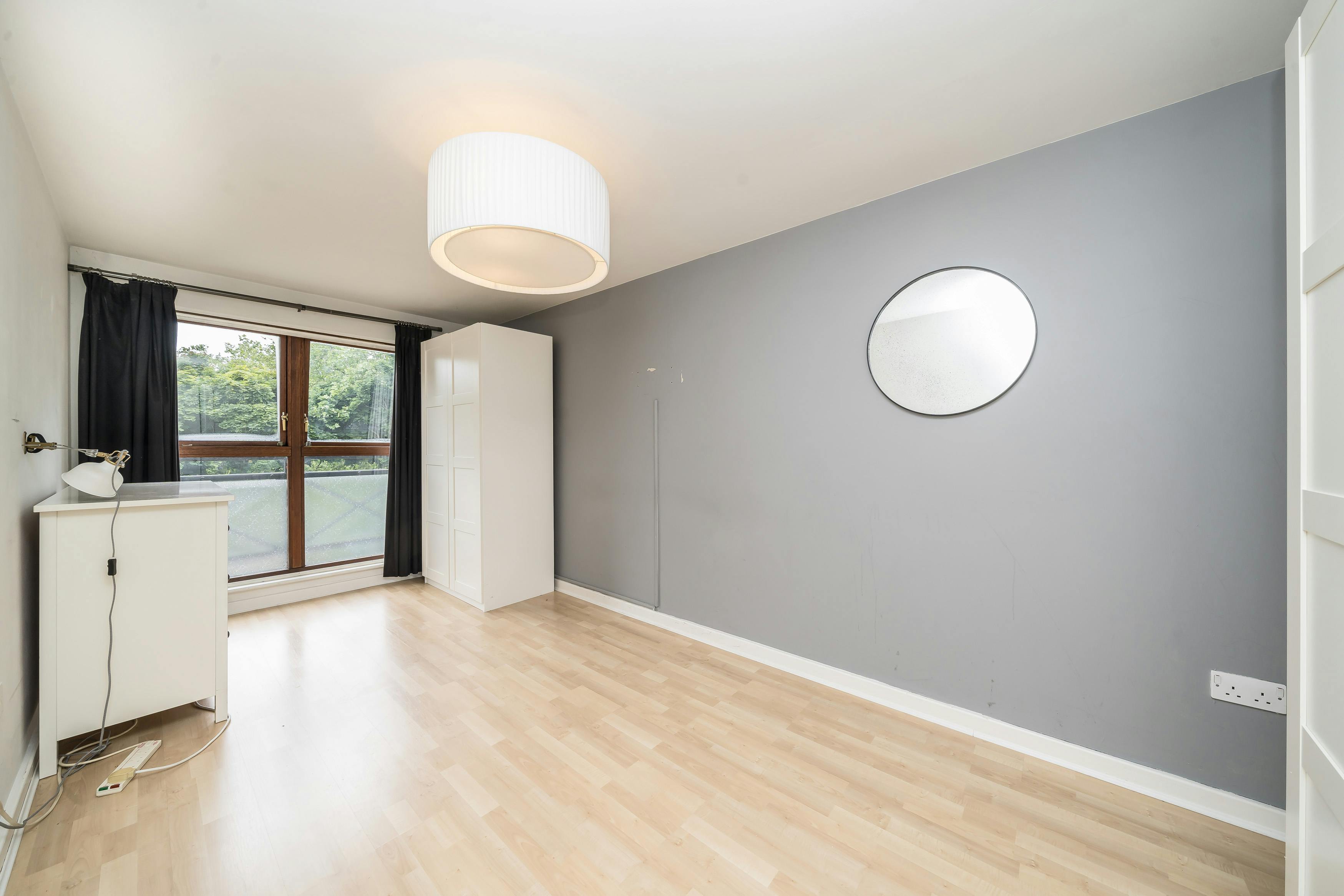 218015-5 Onega Gate internal 3.jpg