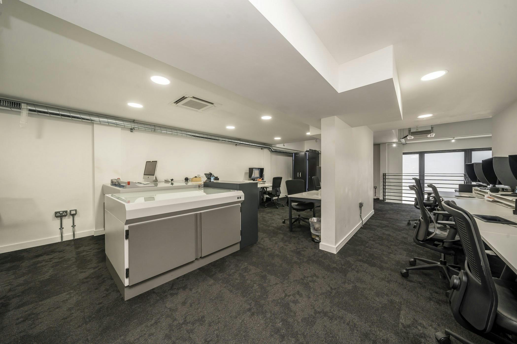 225882-Unit 2 82 Old Kent Road ground floor 2 Copy.jpg