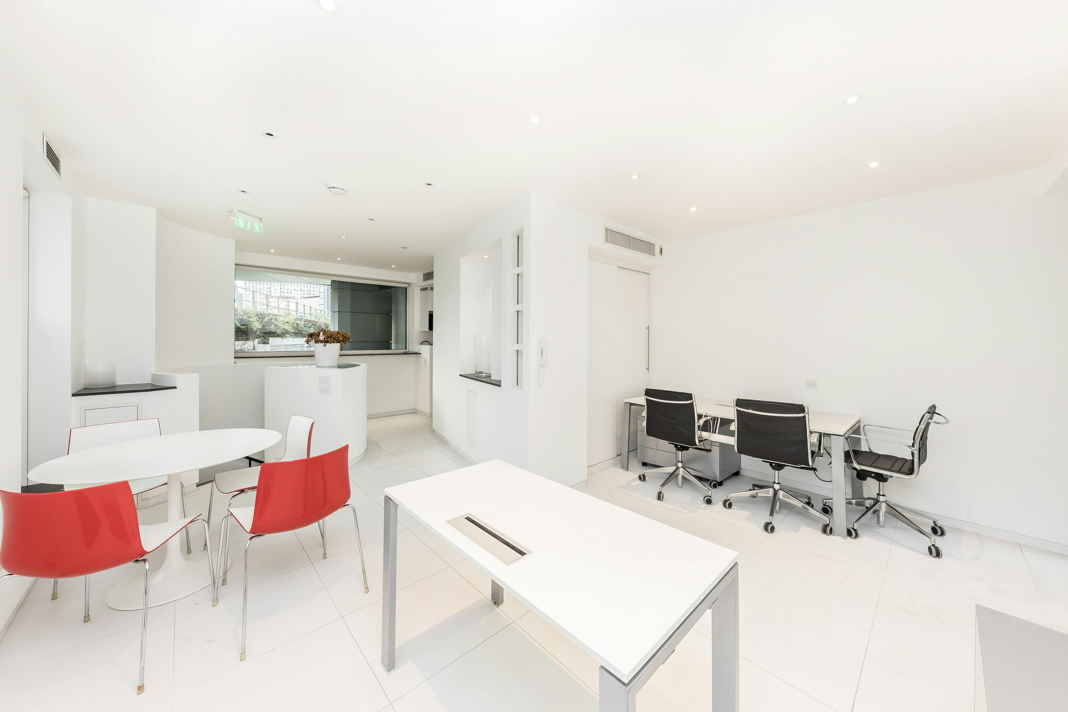 192145-2 Salamanca Place First Floor 5.jpg