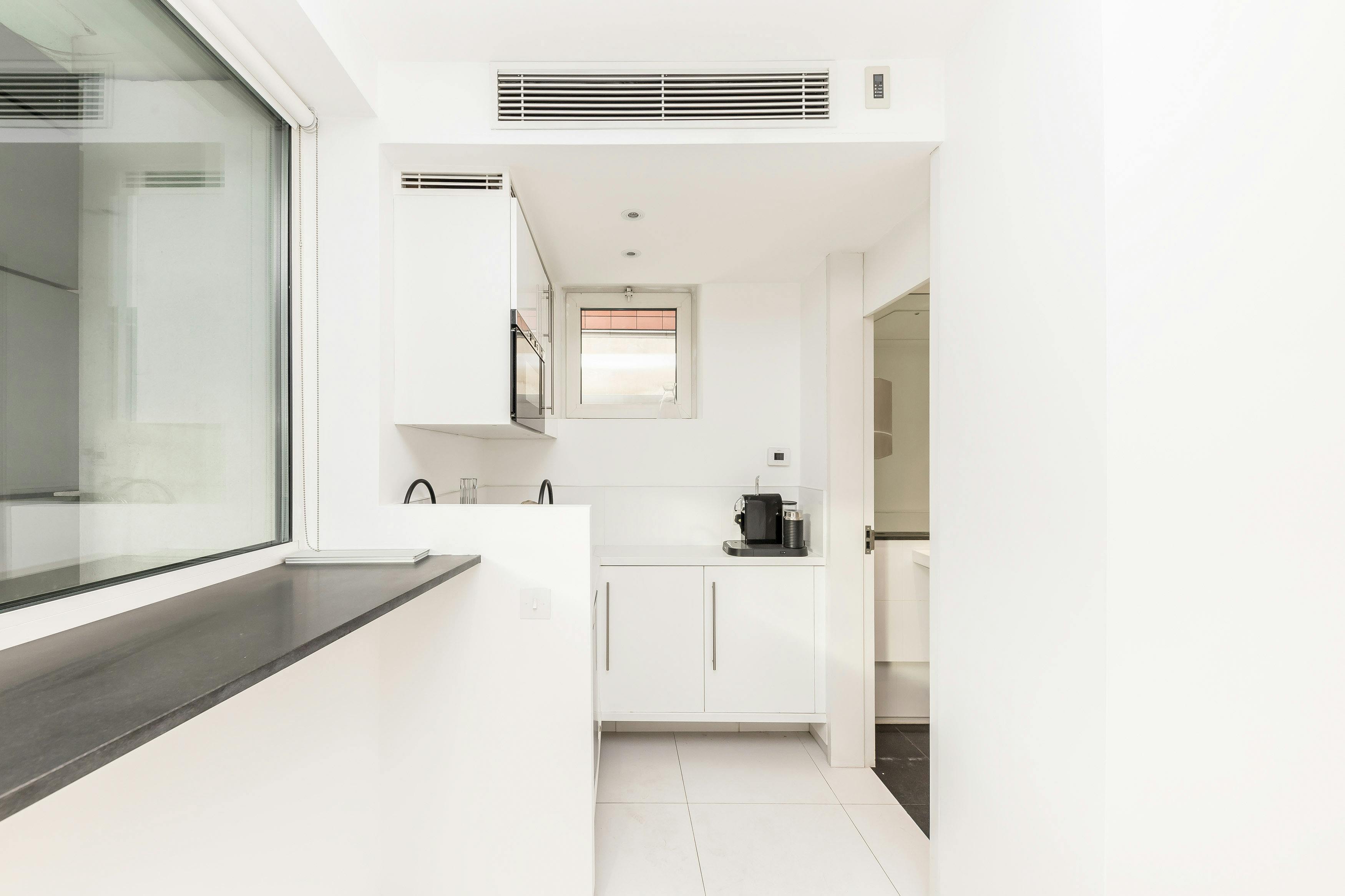 192145-2 Salamanca Place First Floor 3.jpg