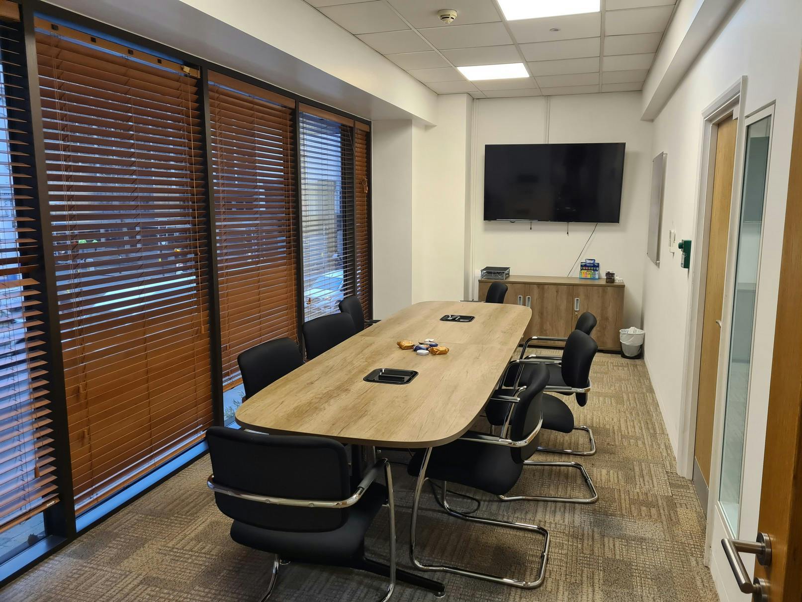 351748-Meeting Rm.jpg