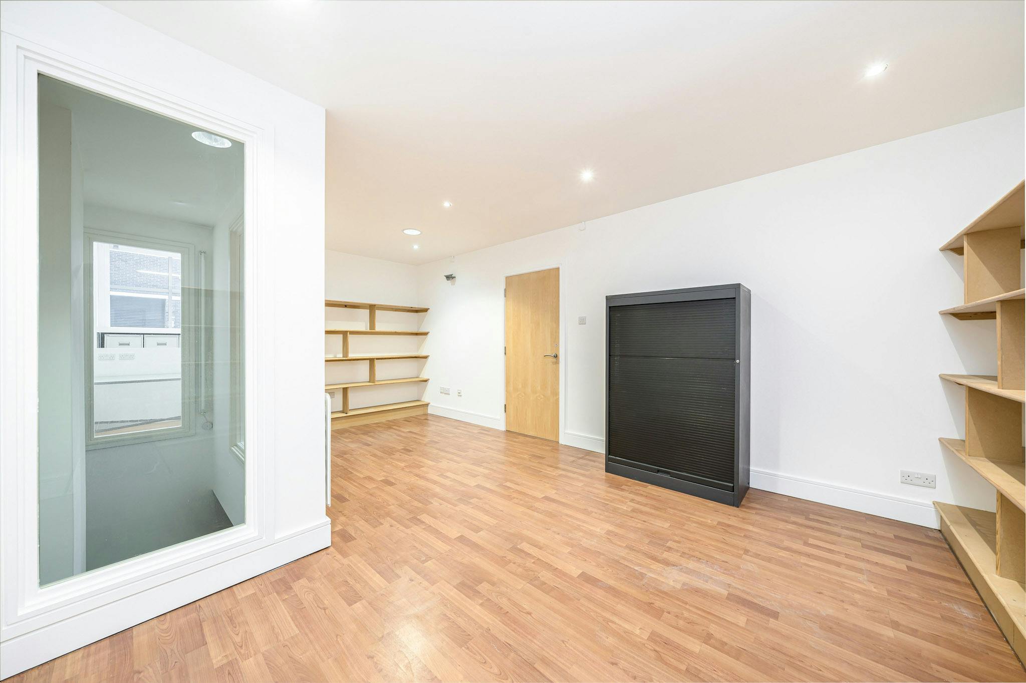 350428-Grd Flr 4.jpg