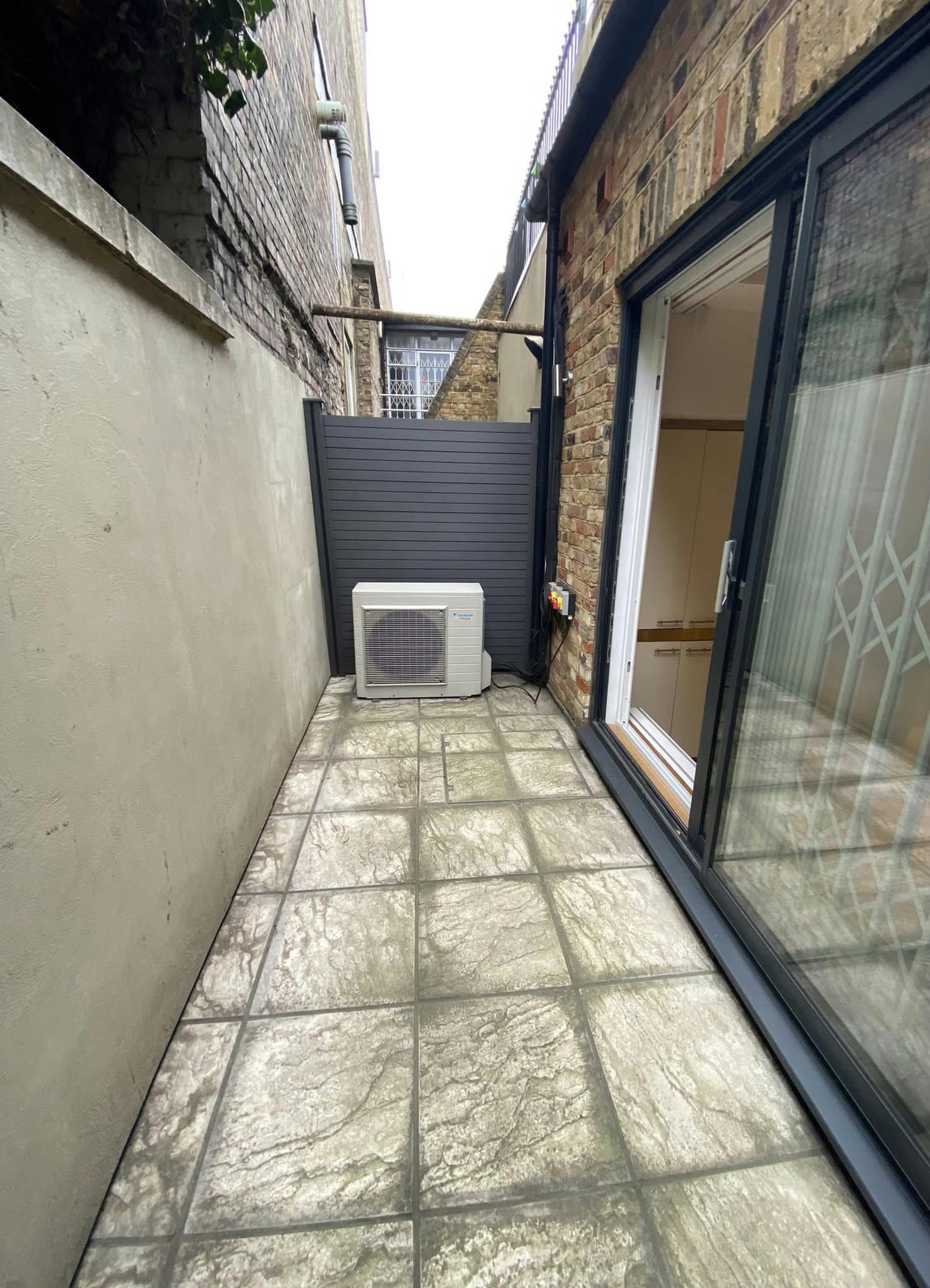 349838-160 A Kings Cross Road exterior rear courtyard.jpg