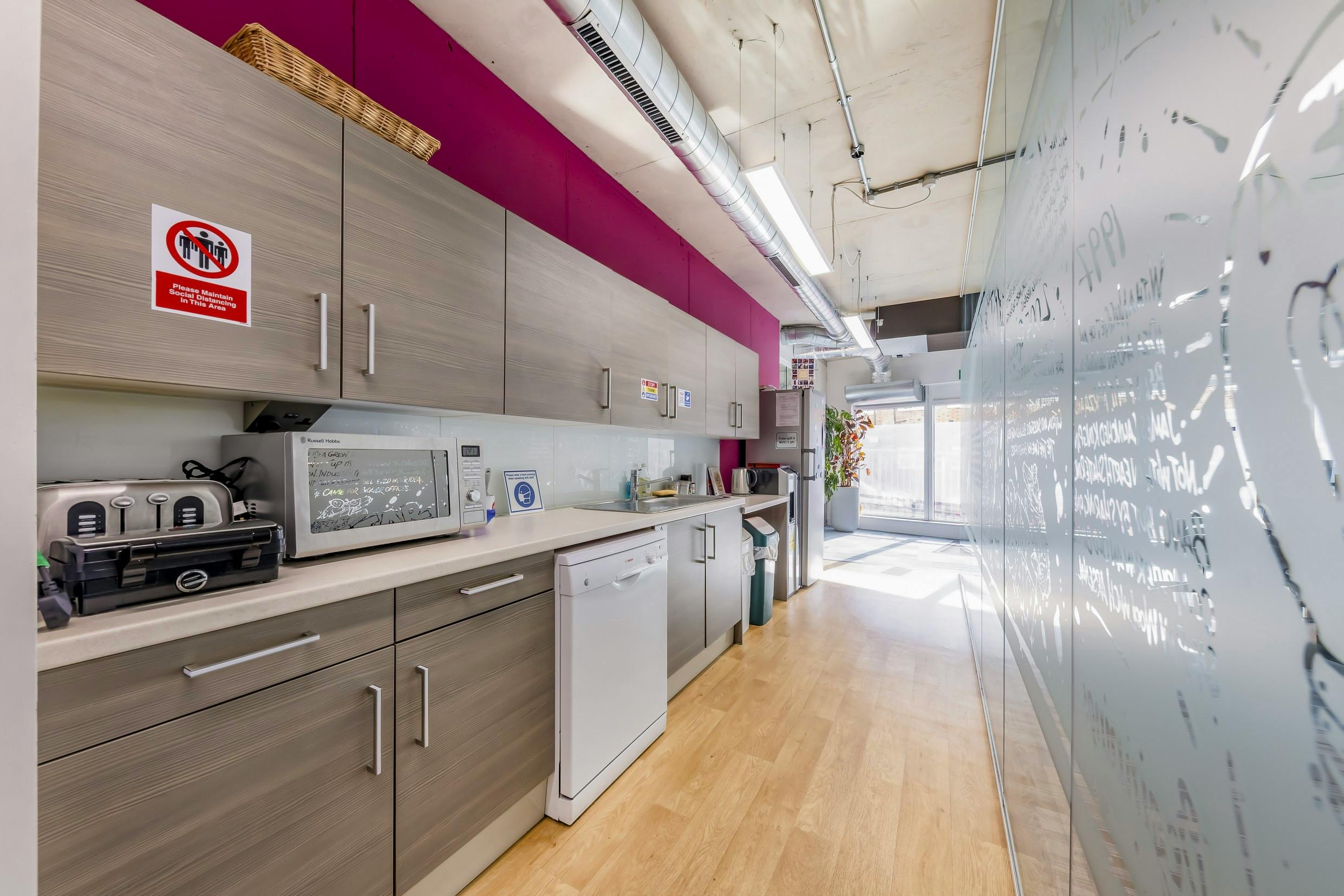 356497-3 Wenlock Street Kitchen.jpg