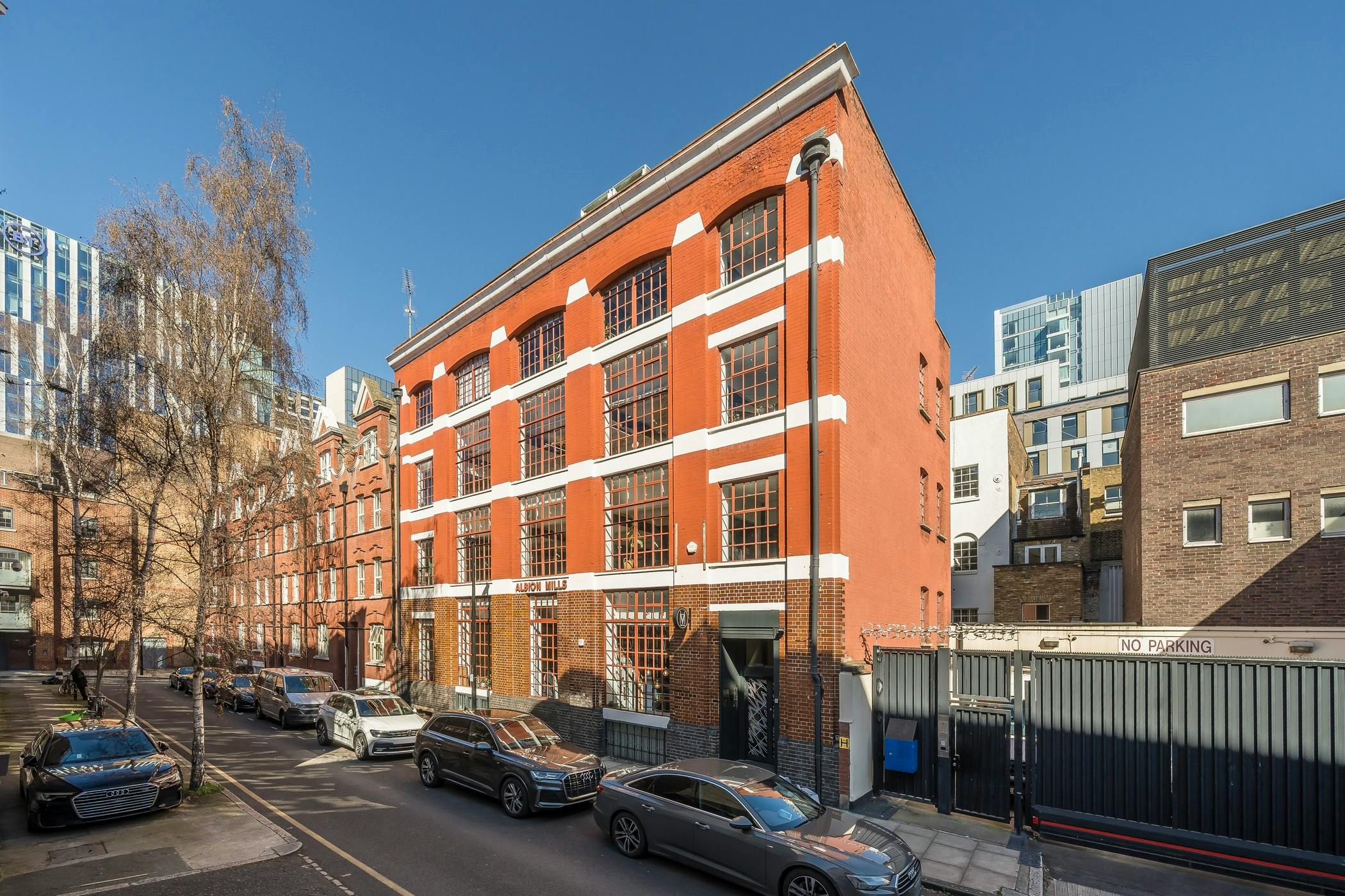 18 East Tenter Street