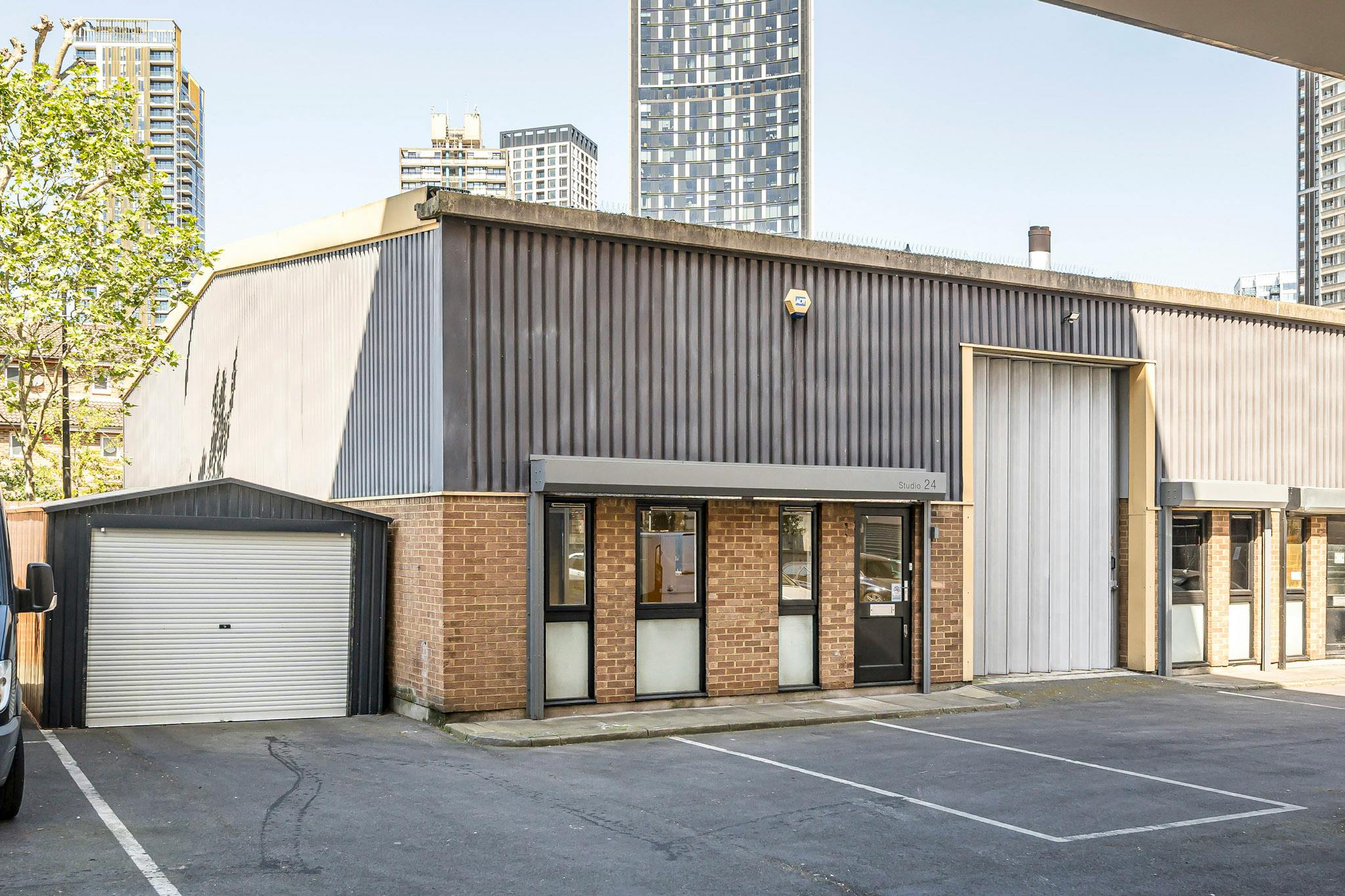 372642-Studio 24, 87 Crampton Street external 3.jpg