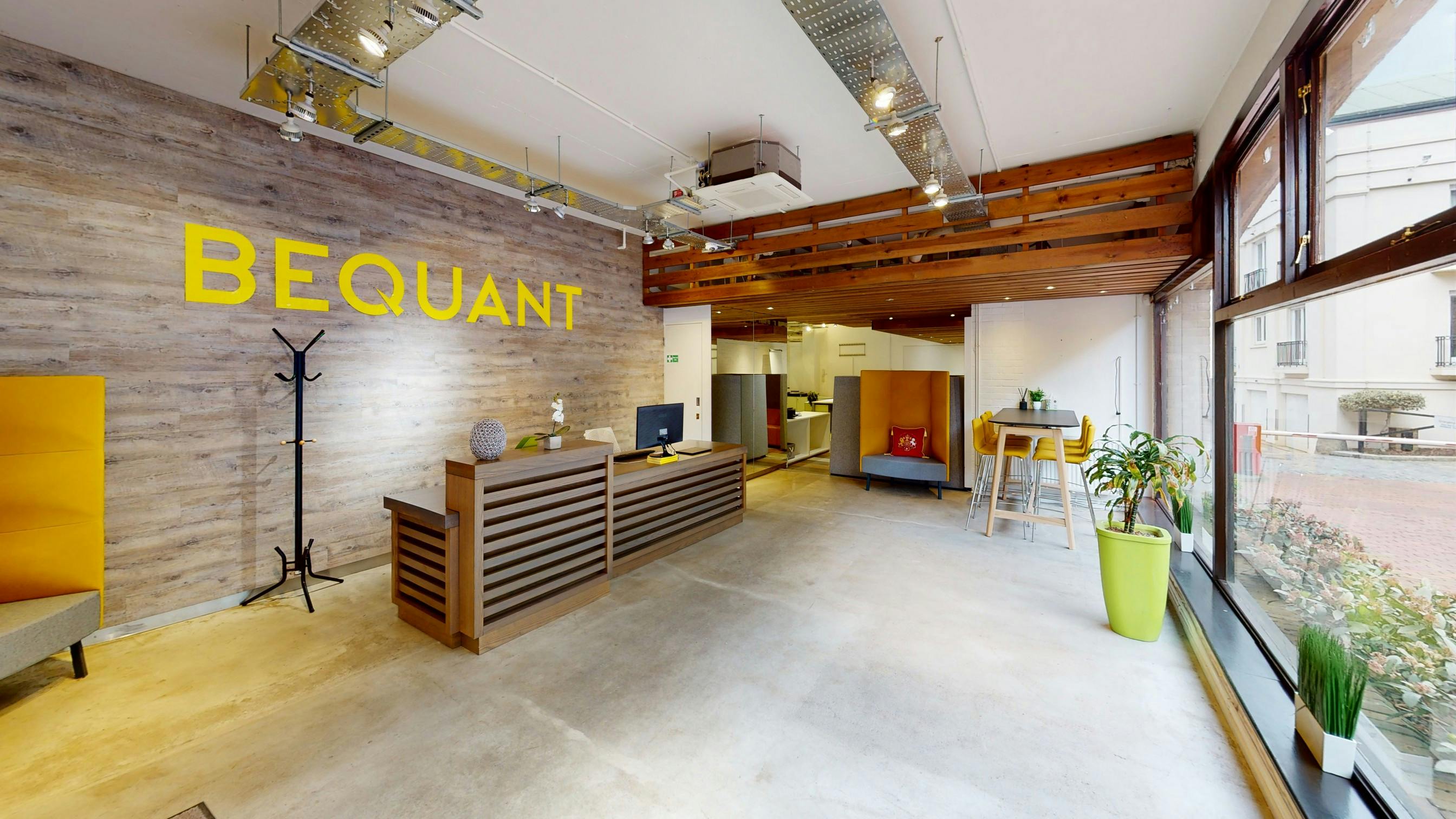 366902-360-INTERNATIONAL-GROUP-Garage (Copy).jpg