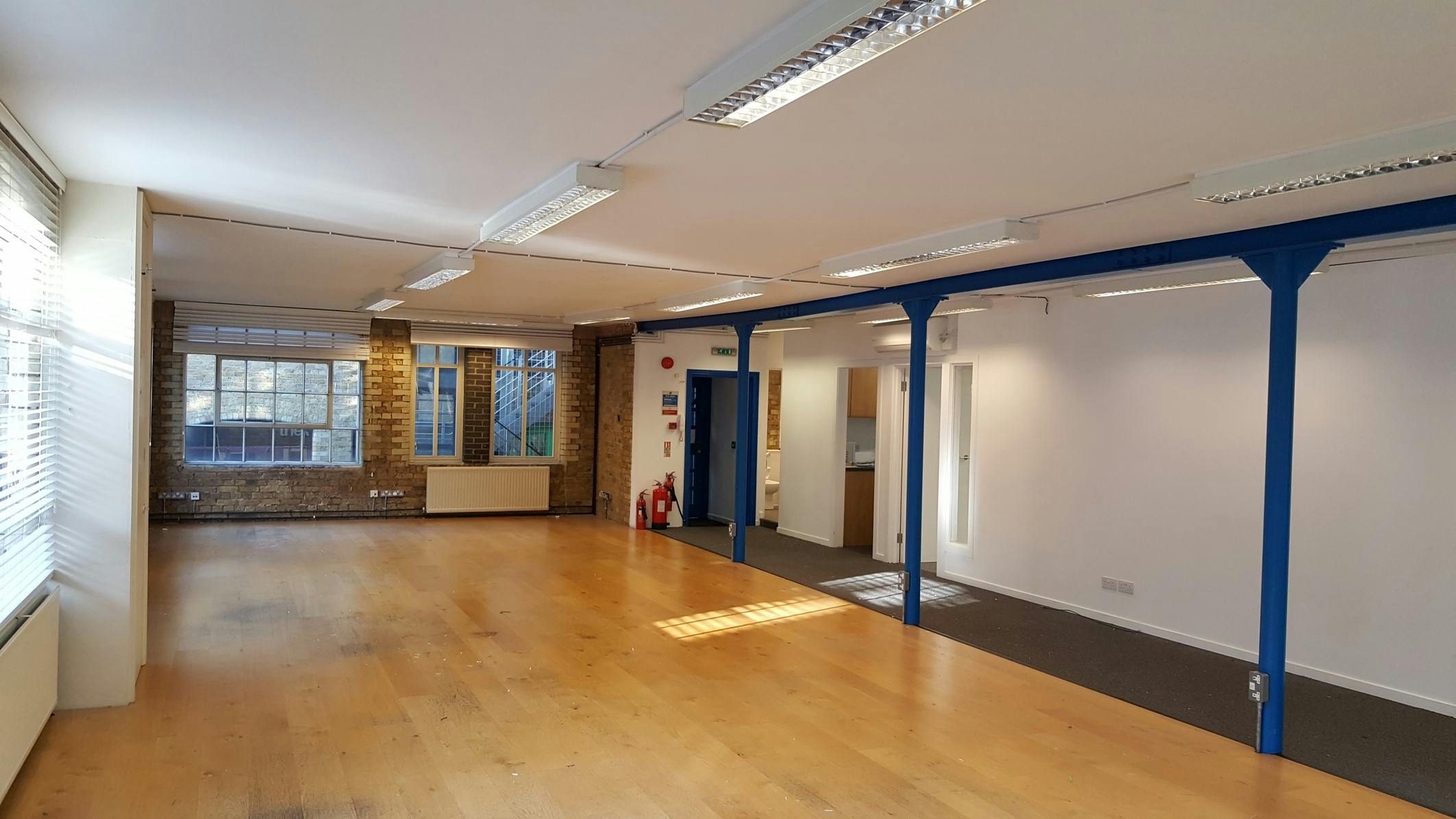374638-New Office Int2.jpg