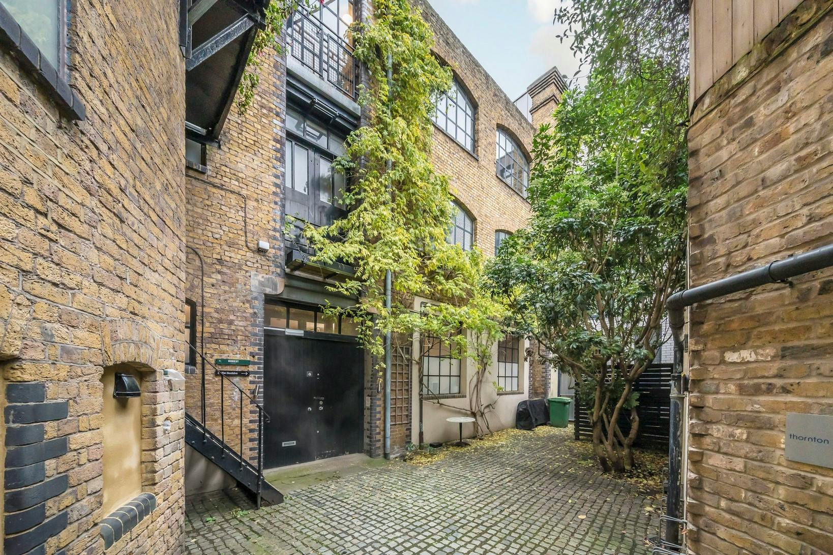 10A Lant Street