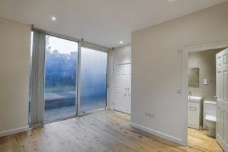 377523-Unit 9, 9 Steedman Street rear room 3.jpg