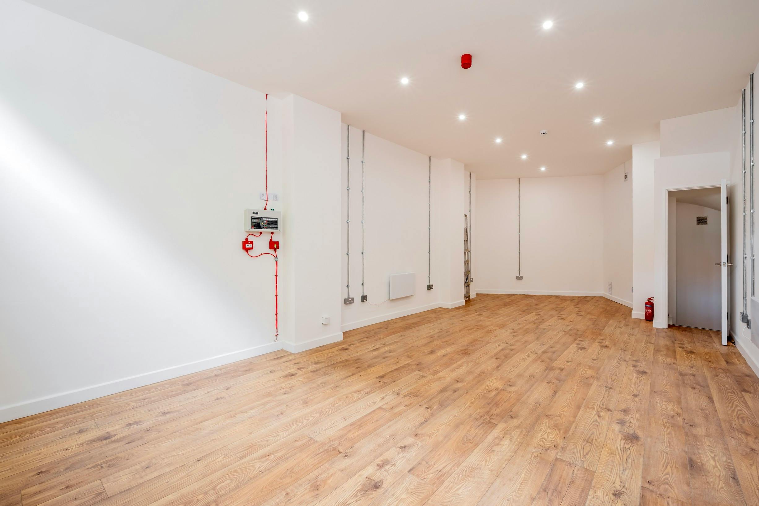 377079-29 Theobalds Road internal (Copy).jpg