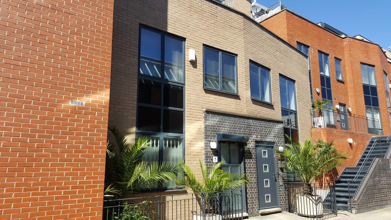 390084-13 Risborough St Office New Ext1.jpg