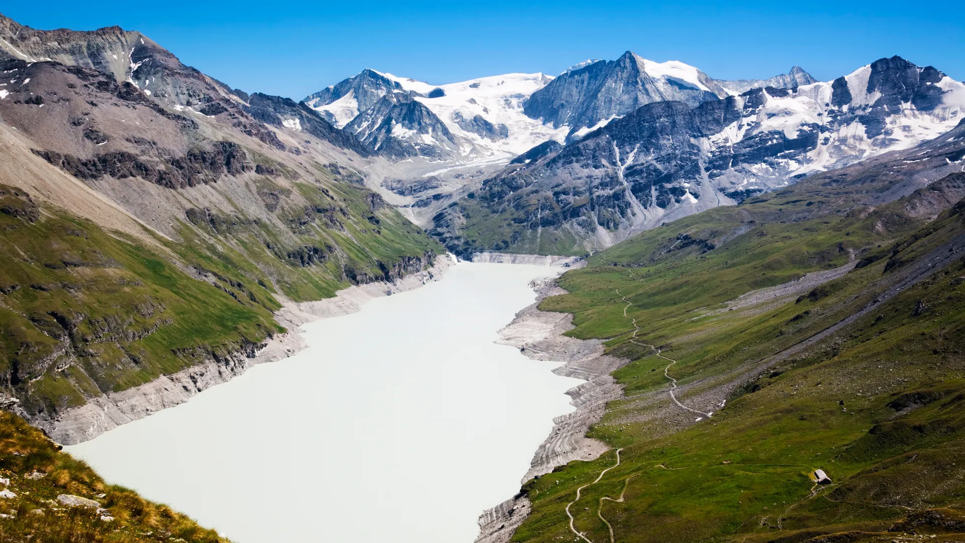 Sustainable hydropower infrastructure in harmony with nature