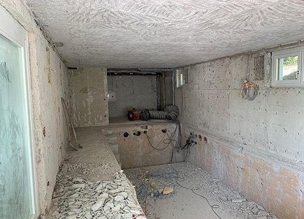 Installation von Beleuchtung Tresen im Ausbildungszentrum KfZ