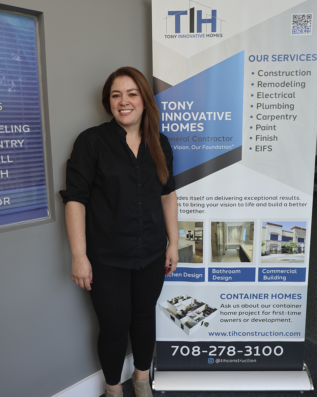 [headshot] image of customer (for an author & writer)