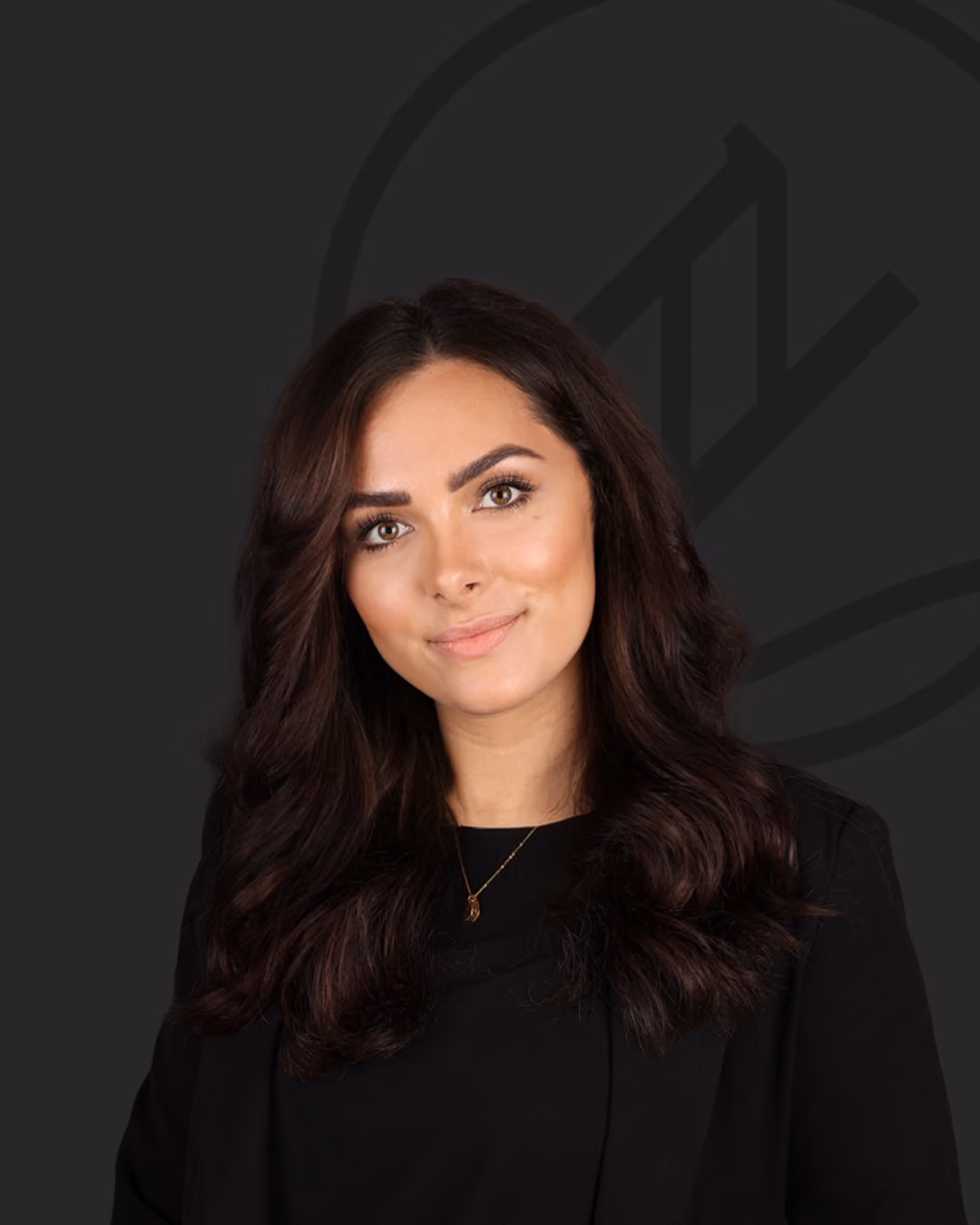 Portraitfoto von Annika Wiegers, Zahnmedizinische Fachangestellte, Teamleitung Rezeption im Zahnzentrum Nord Emden