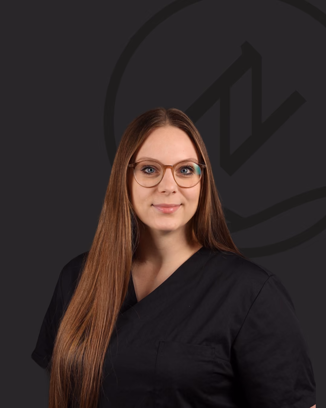 Portraitfoto von Maike Janssen, Zahnmedizinische Fachangestellte im Zahnzentrum Nord Emden