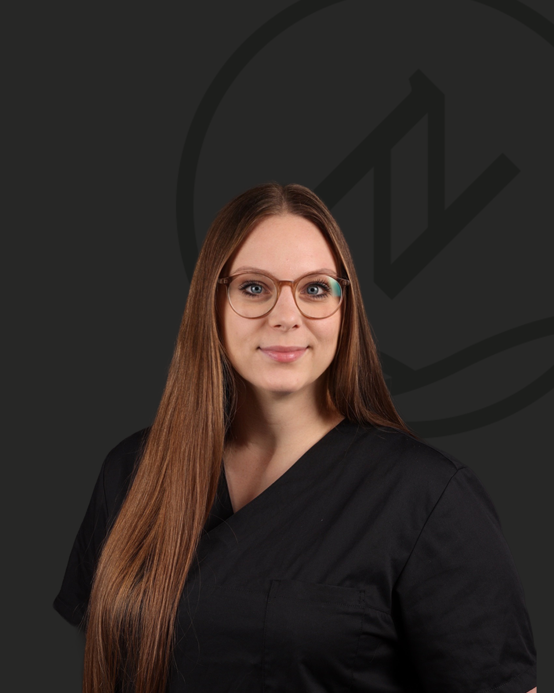 Portraitfoto von Maike Janssen, Zahnmedizinische Fachangestellte im Zahnzentrum Nord Emden